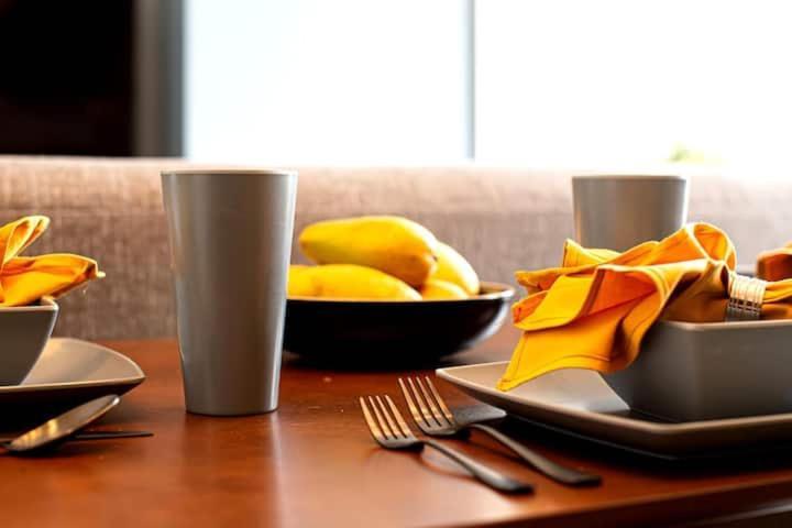 Desire Romantic Zone Gym Rooftop Pool Apartment *