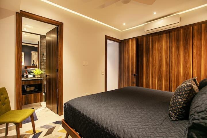 Desire Romantic Zone Gym Rooftop Pool