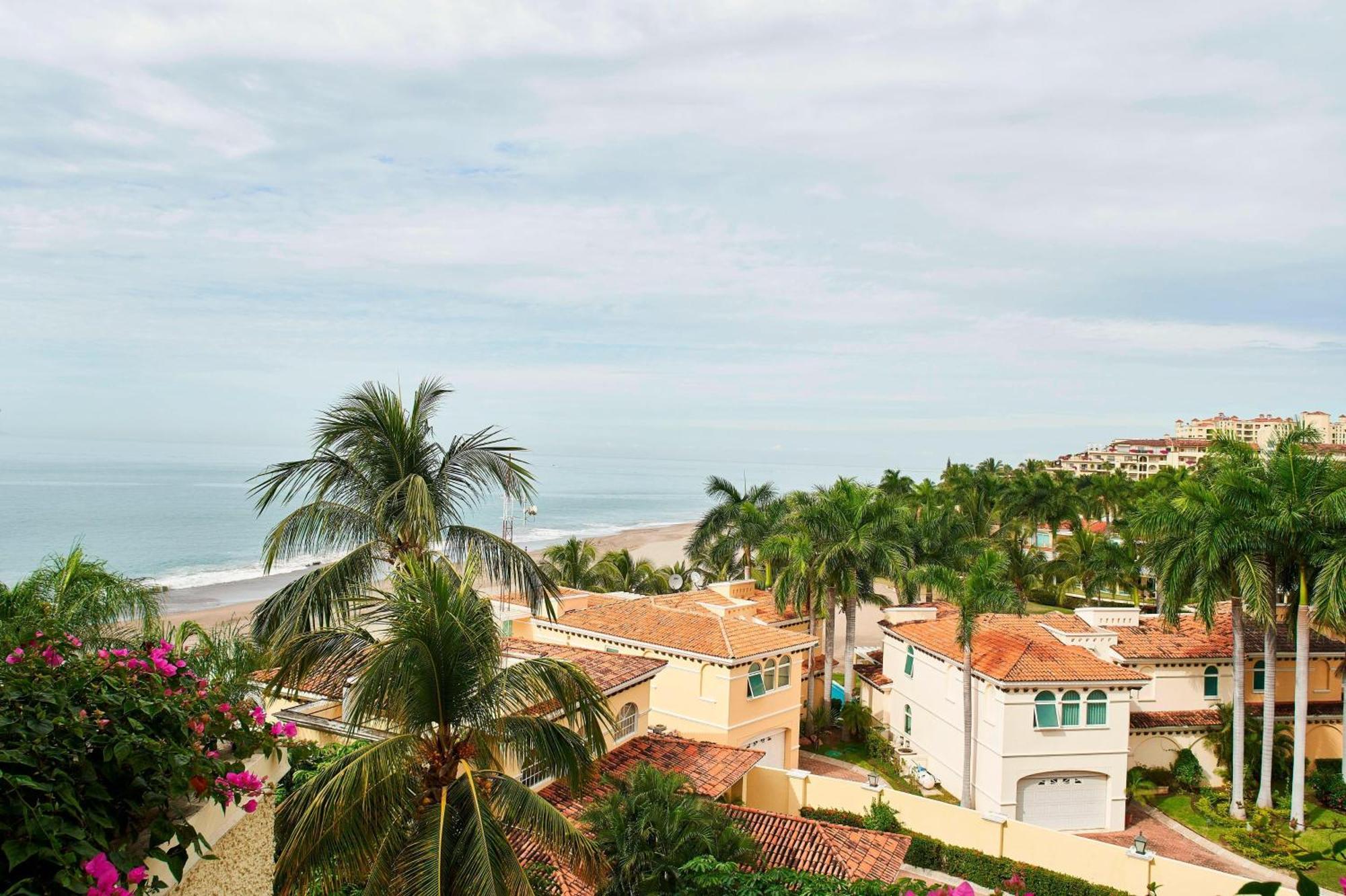 Marriott & Puerto Vallarta