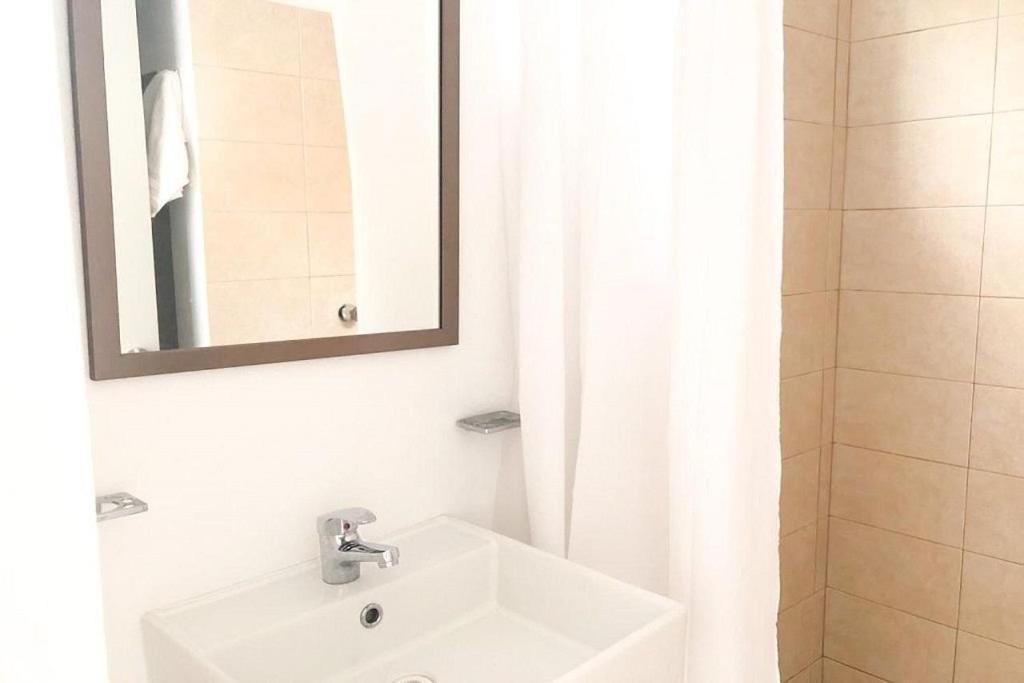 Modern Pool Side, 3 Bdrm House With Parking Holiday home Puerto Vallarta
