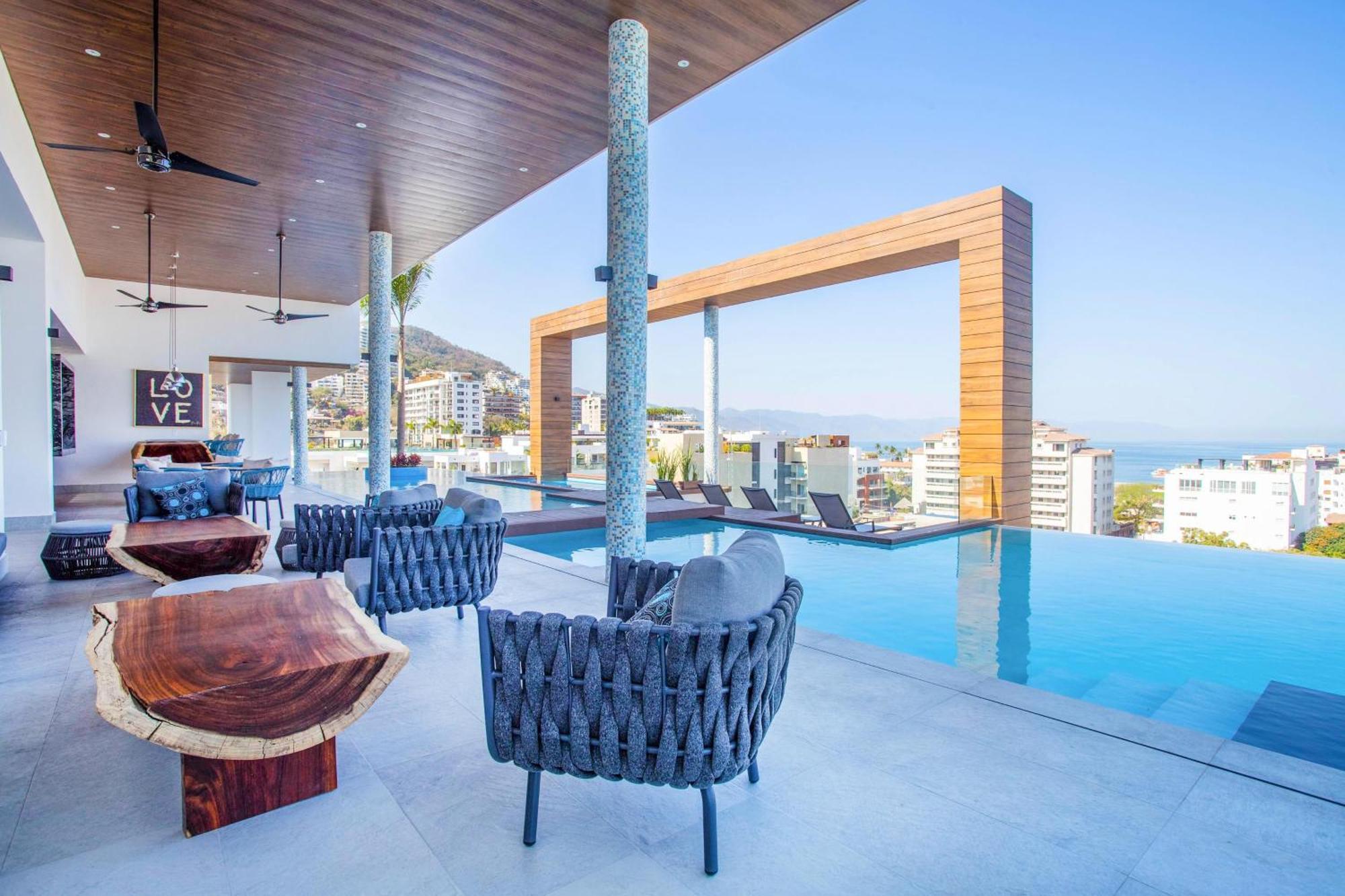 Chic 1br In Romantic Zone With Pool Holiday home *