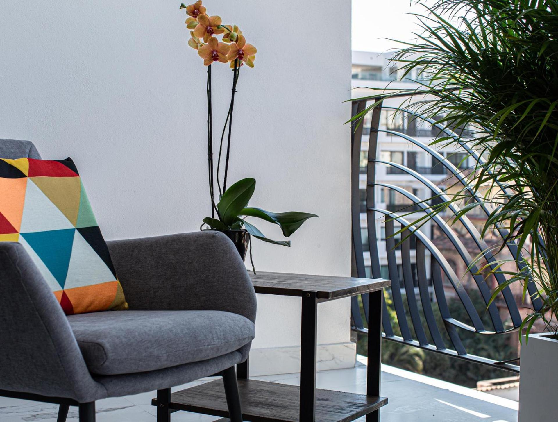 Chic 1br In Romantic Zone With Pool *