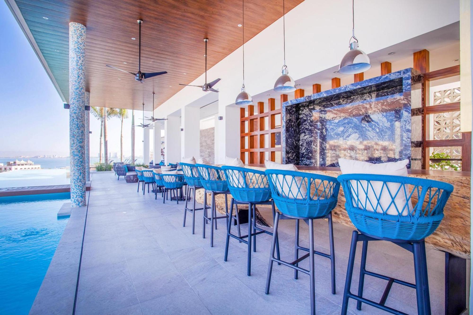 Chic 1br In Romantic Zone With Pool Puerto Vallarta
