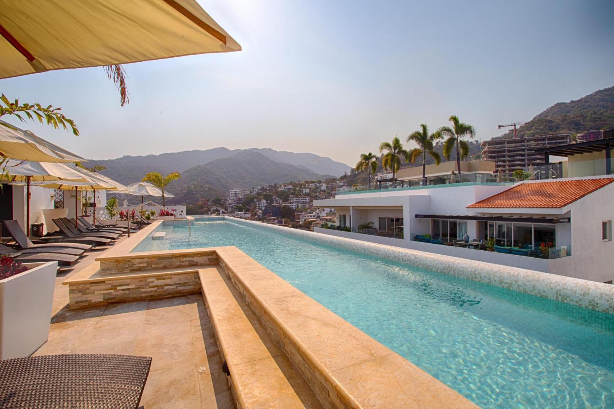 2br With Workspace, Mini-bar And Pool