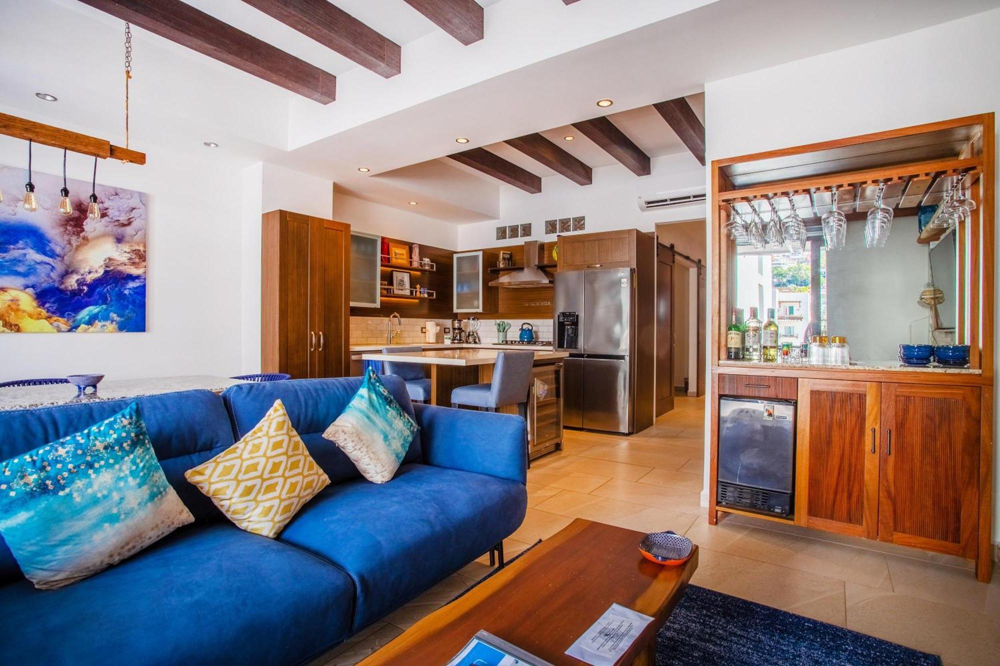 2br With Workspace, Mini-bar And Pool Holiday home