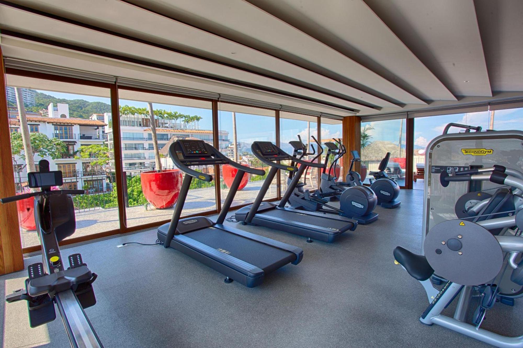 Stylish And Modern At Oceana, Gym, Rooftop Pool, Old Town Holiday home Puerto Vallarta