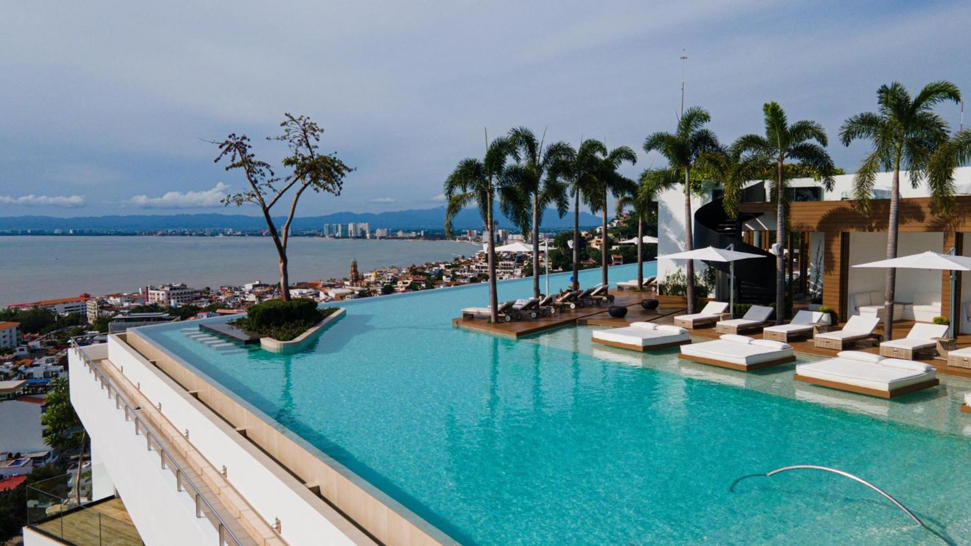 Luxury 10th Floor 2 Beds 2 Baths Puerto Vallarta