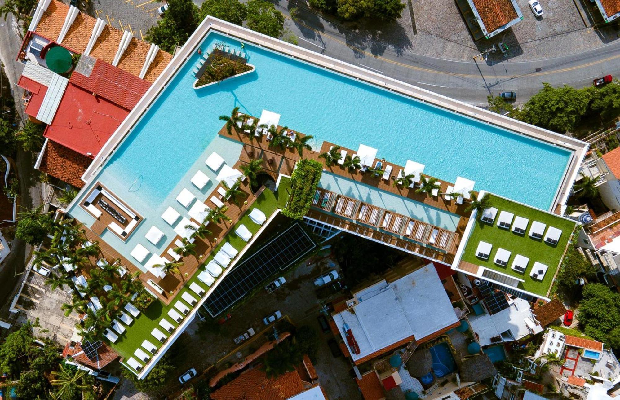 Luxury 10th Floor 2 Beds 2 Baths * Puerto Vallarta