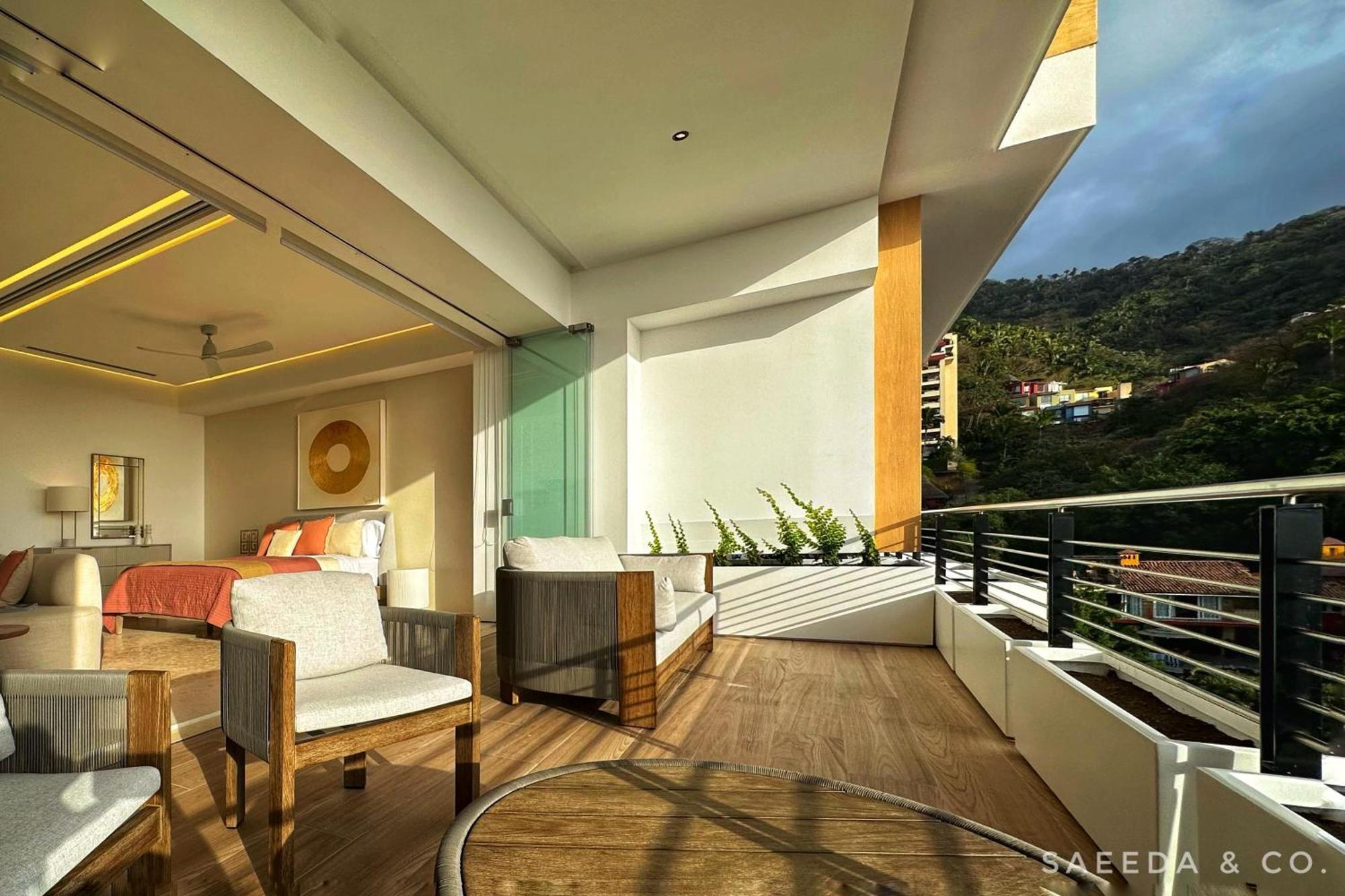 Luxury 10th Floor 2 Beds 2 Baths