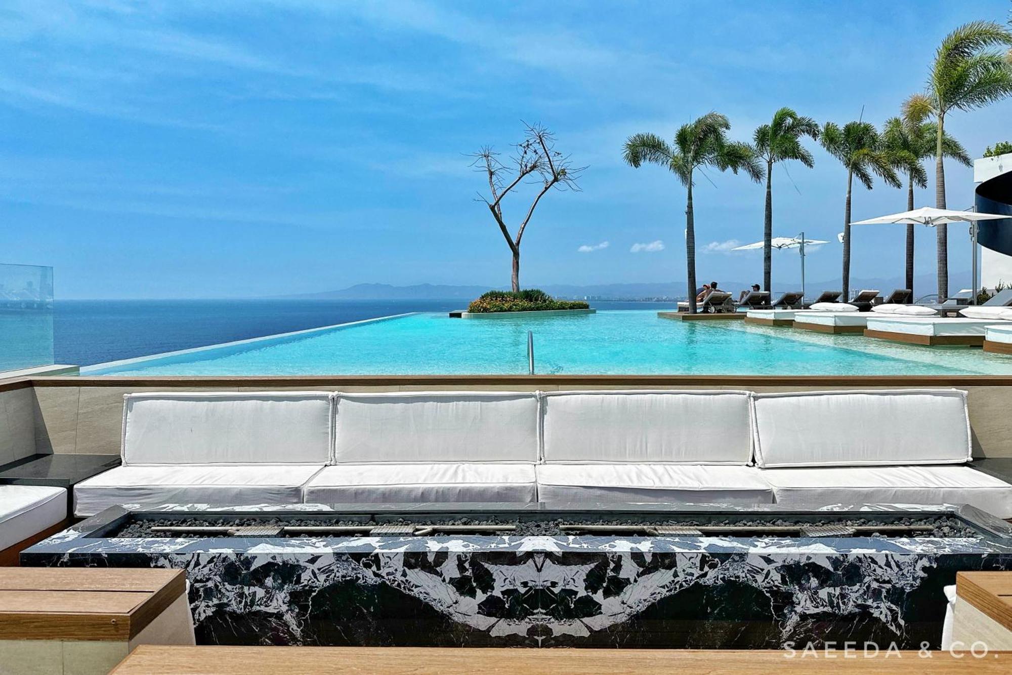 Luxury 10th Floor 2 Beds 2 Baths Holiday home