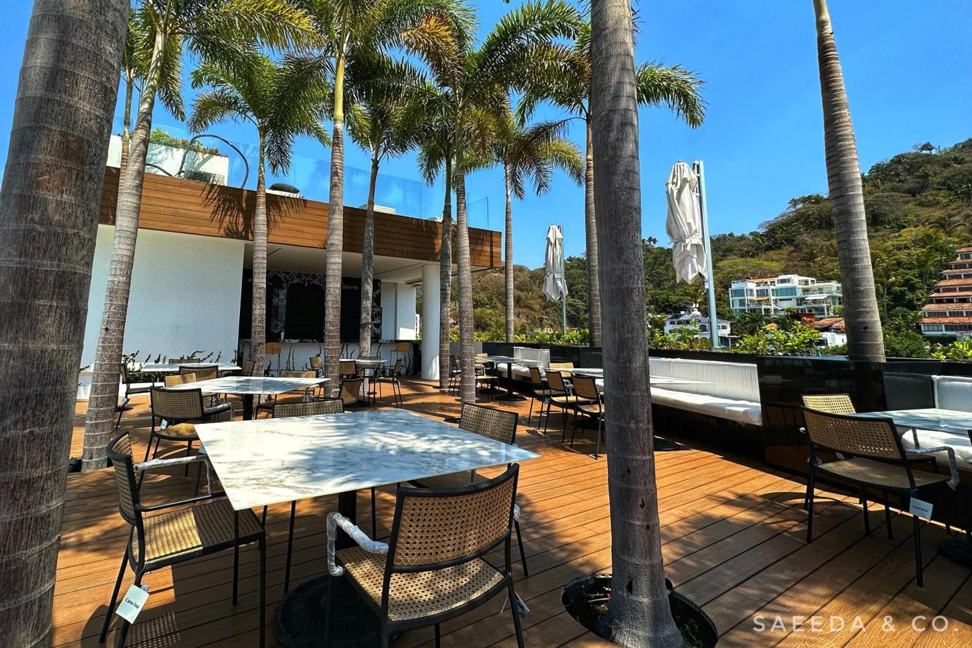 Luxury 10th Floor 2 Beds 2 Baths *