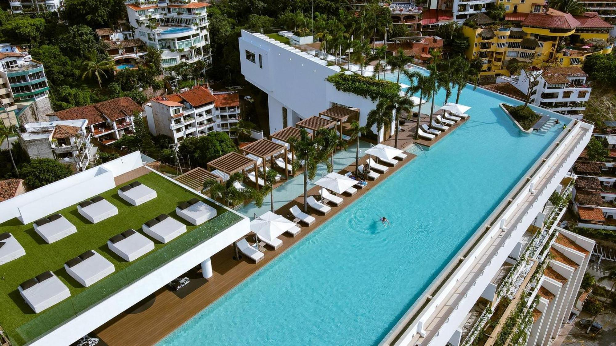 Luxury 10th Floor 2 Beds 2 Baths Puerto Vallarta