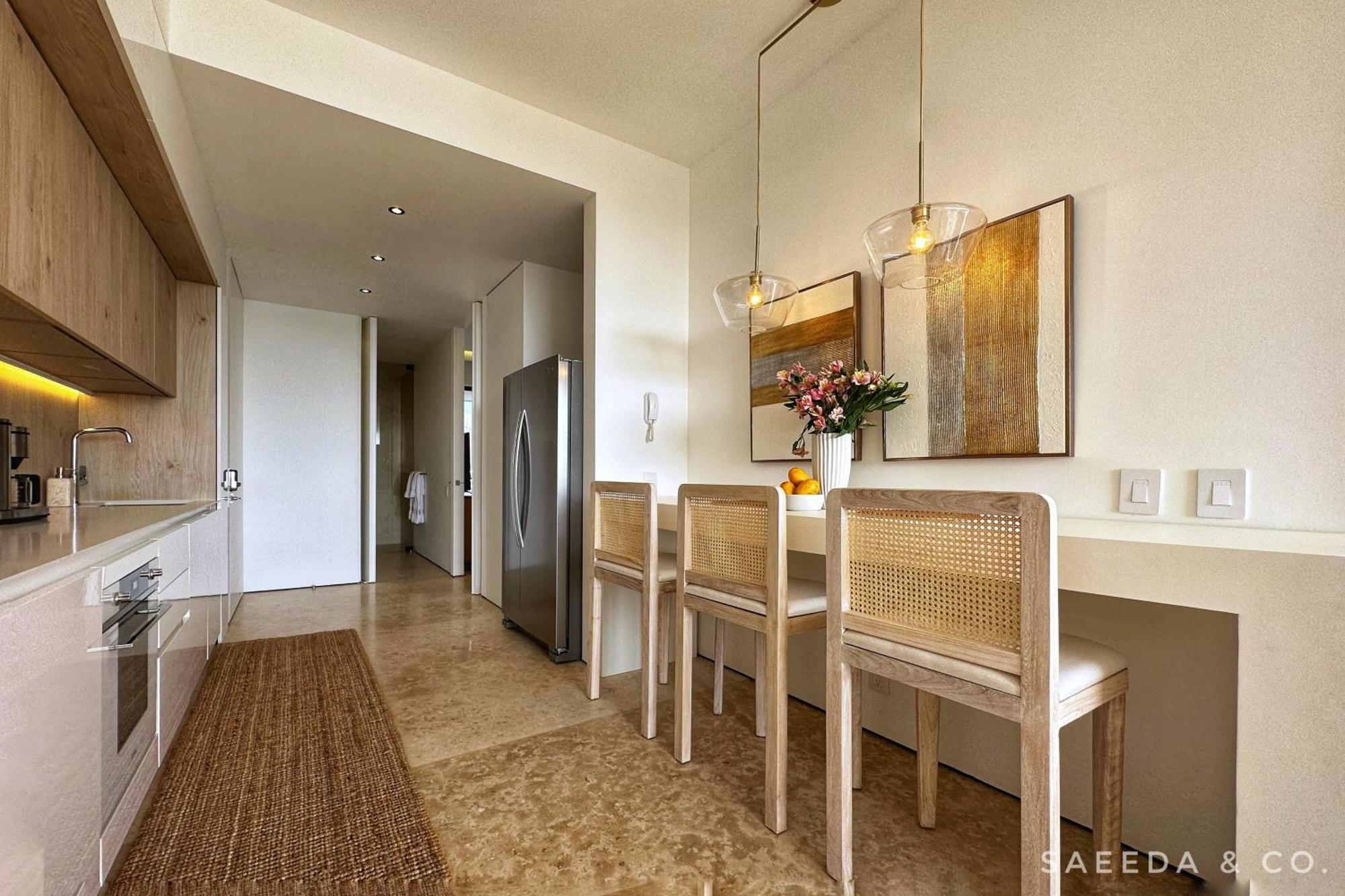 Luxury 10th Floor 2 Beds 2 Baths *