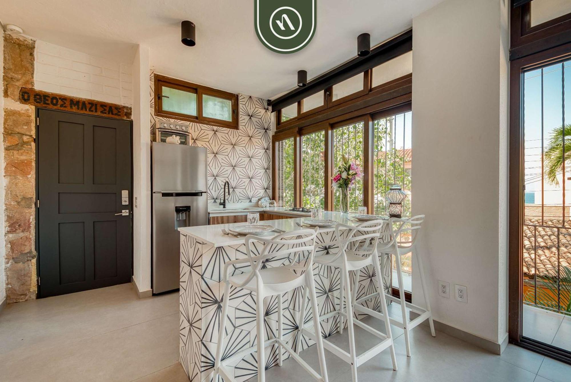 Apartment 1 Bedroom Mountain Retreat - 5 Min To Beach - Pool Puerto Vallarta