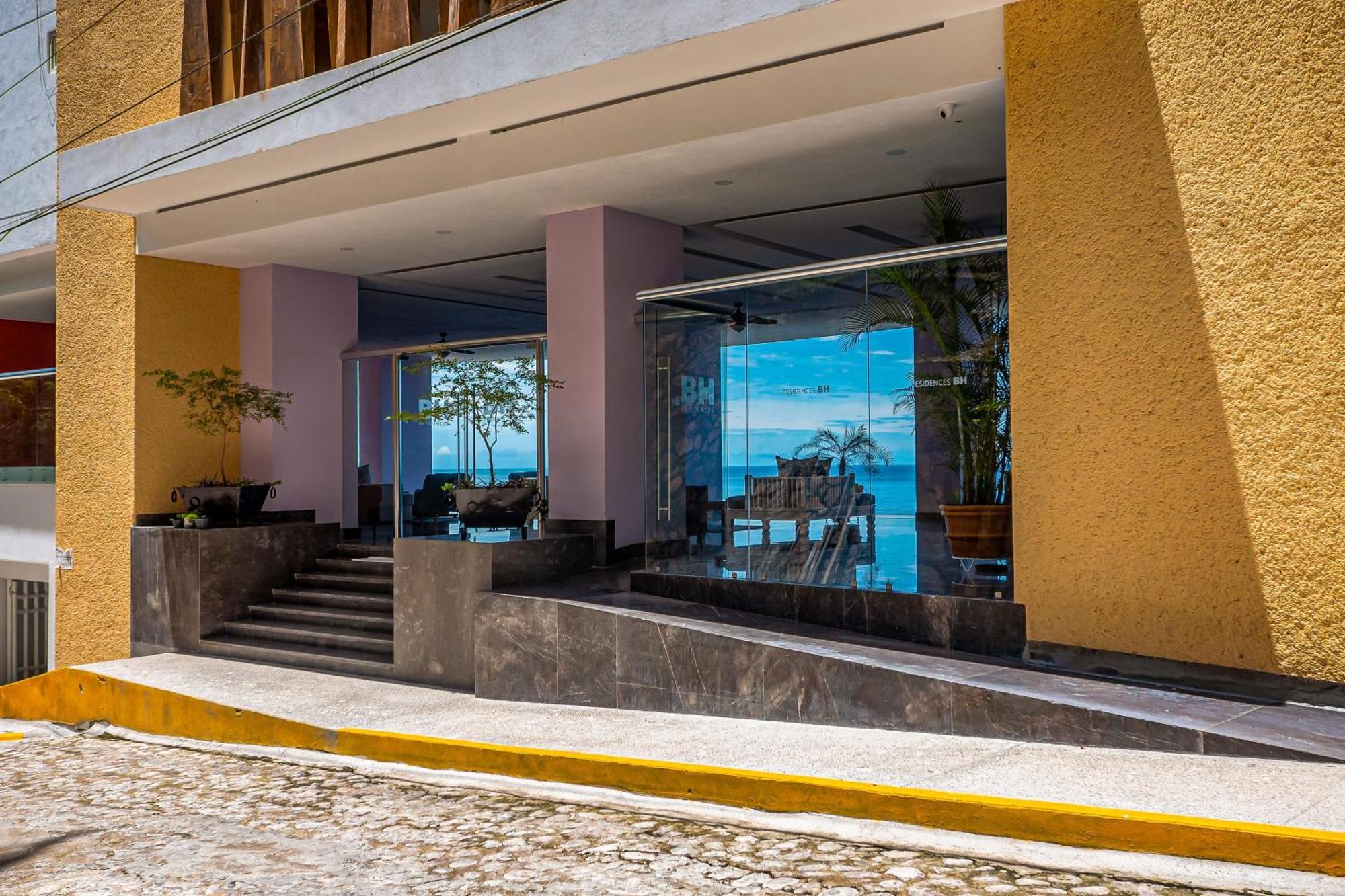 Blue Horizon 1103 At Residences