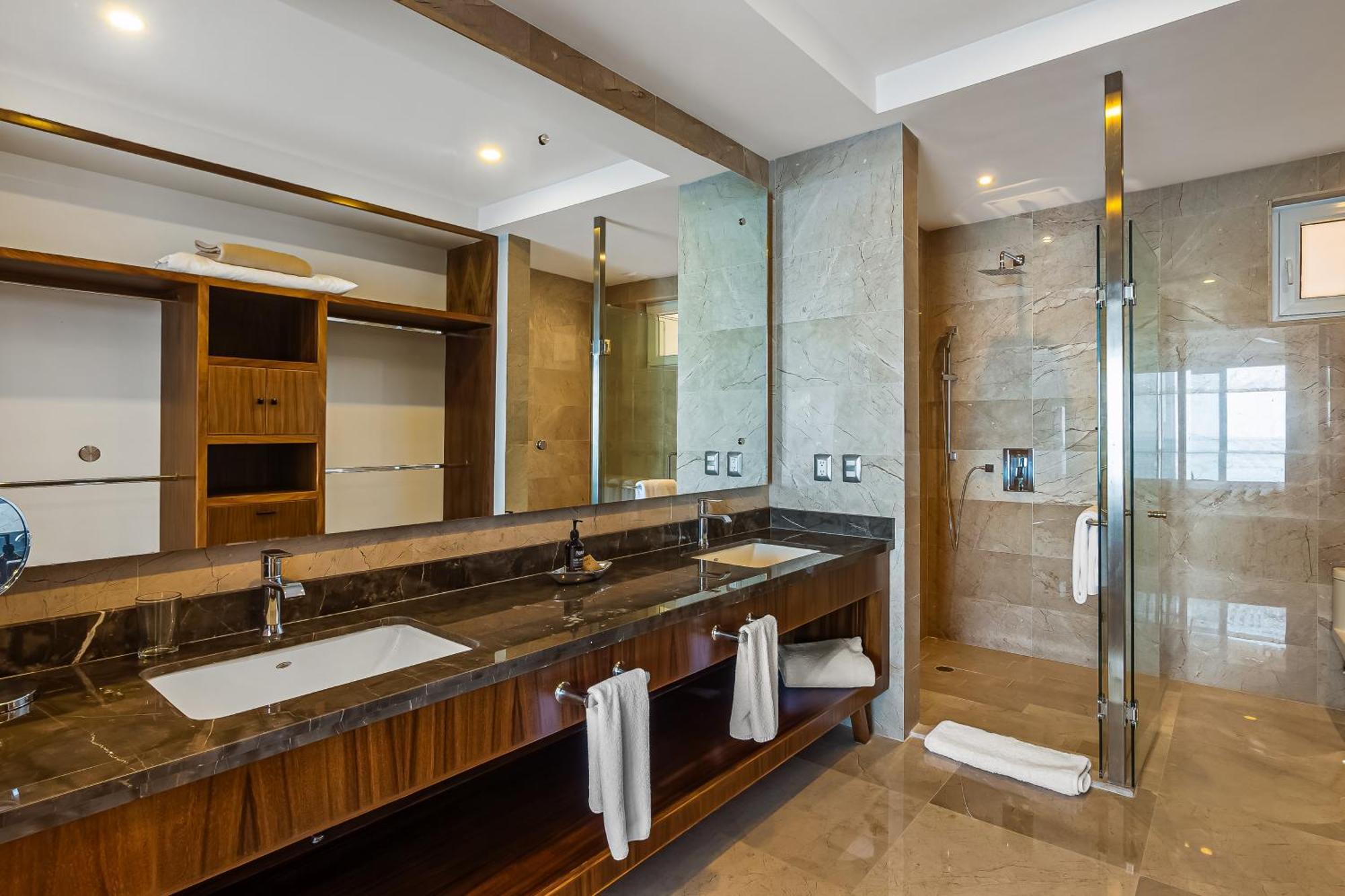 Blue Horizon 1103 At Residences Apartment