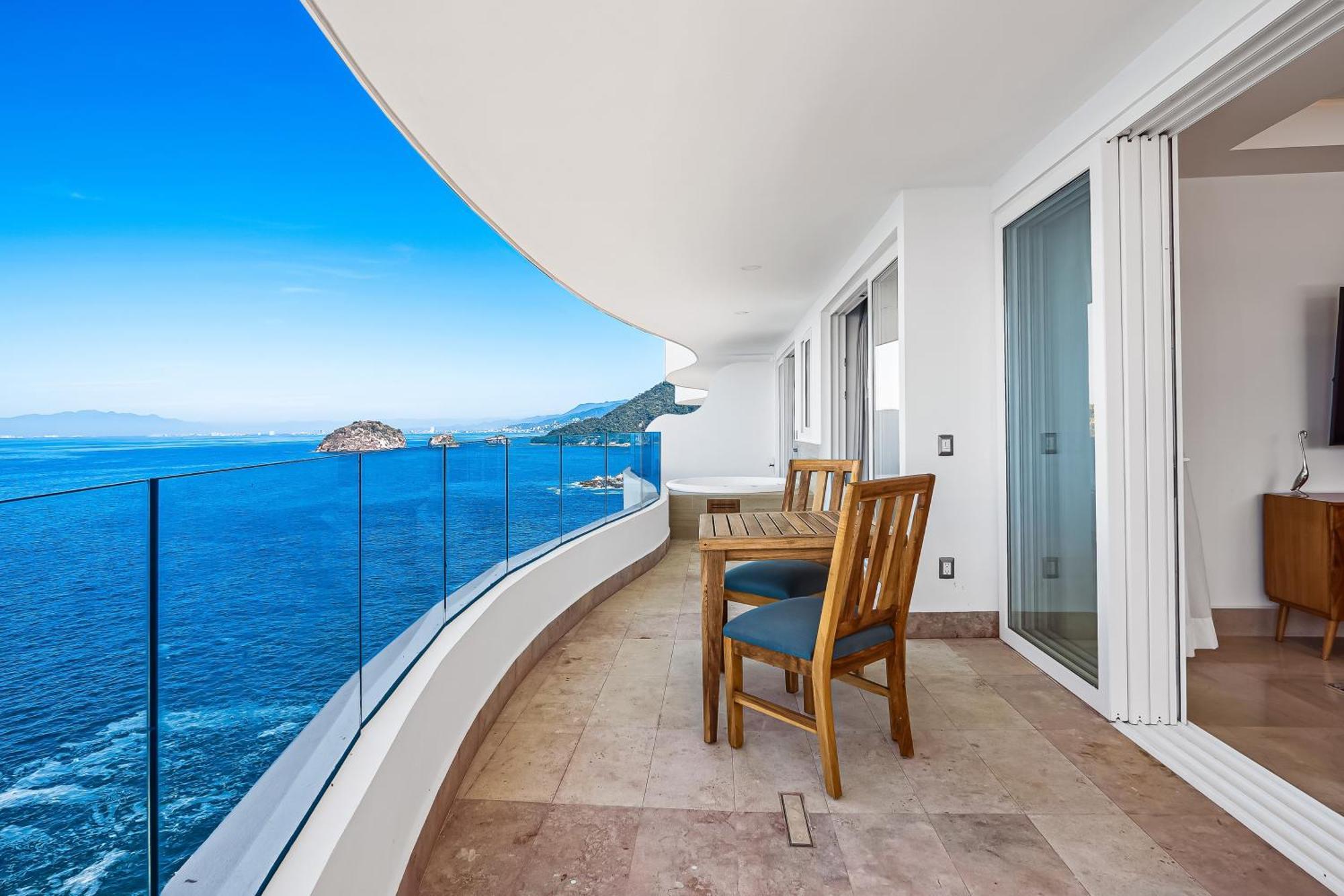 Blue Horizon 1103 At Residences Apartment *