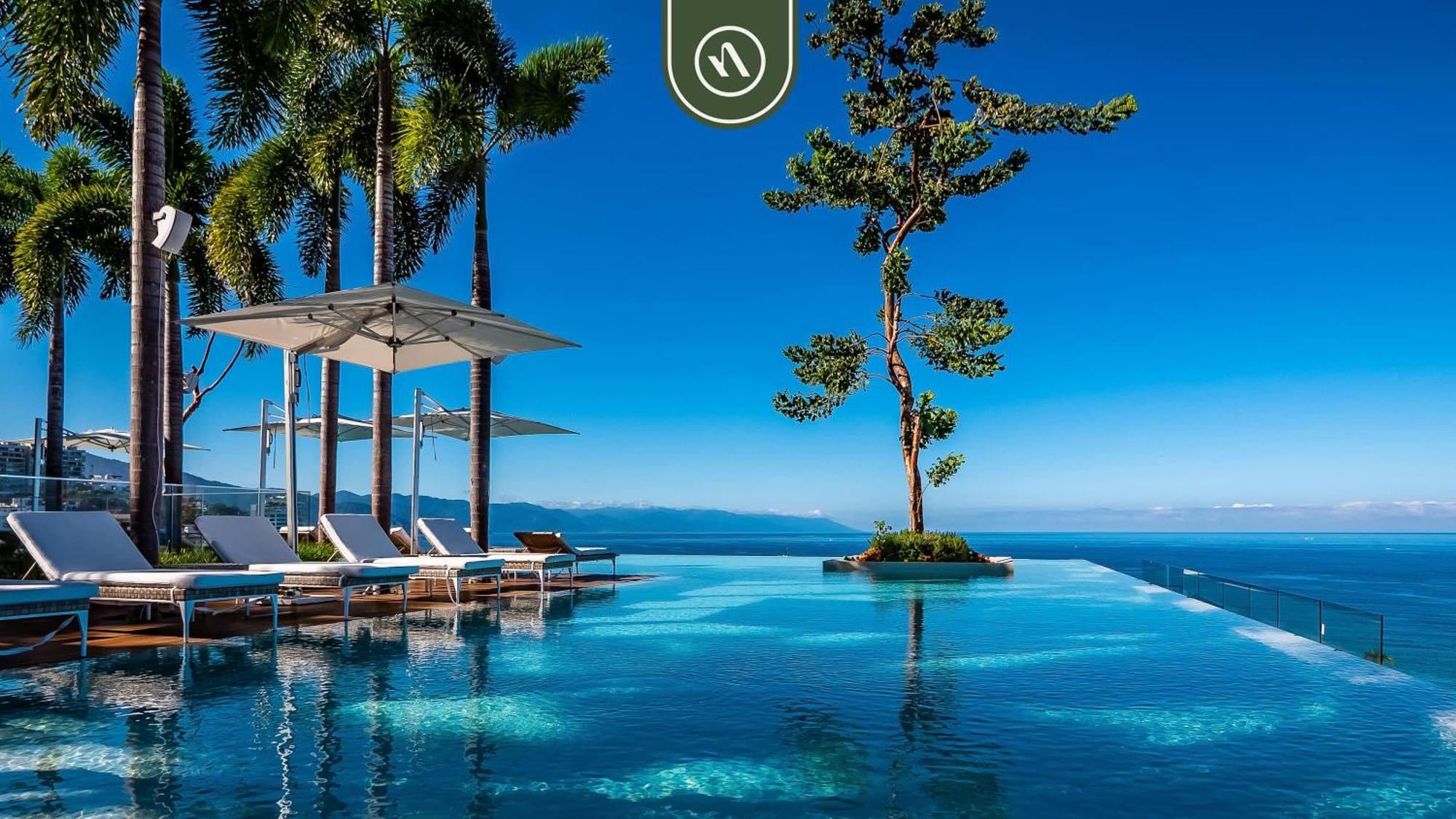 Amazing With Rooftop Pool Puerto Vallarta