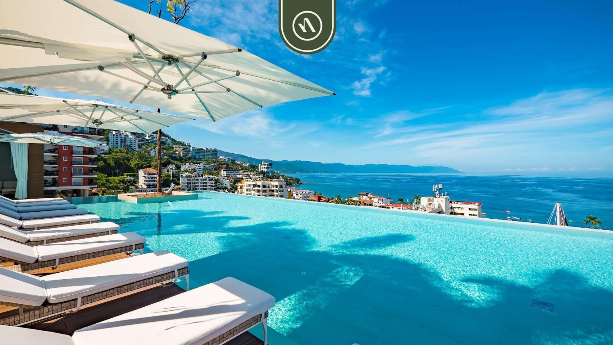 Amazing With Rooftop Pool Puerto Vallarta