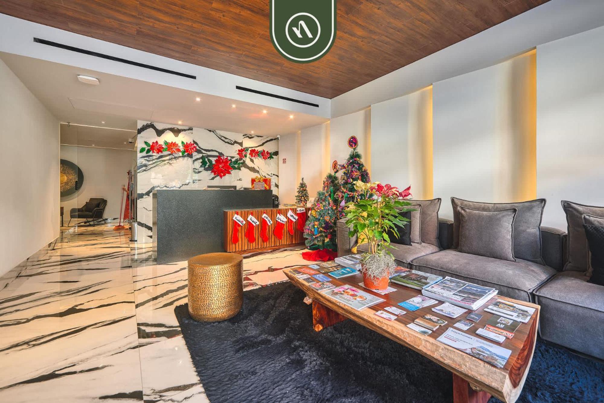 With Private Balcony - View - Pool Apartment *
