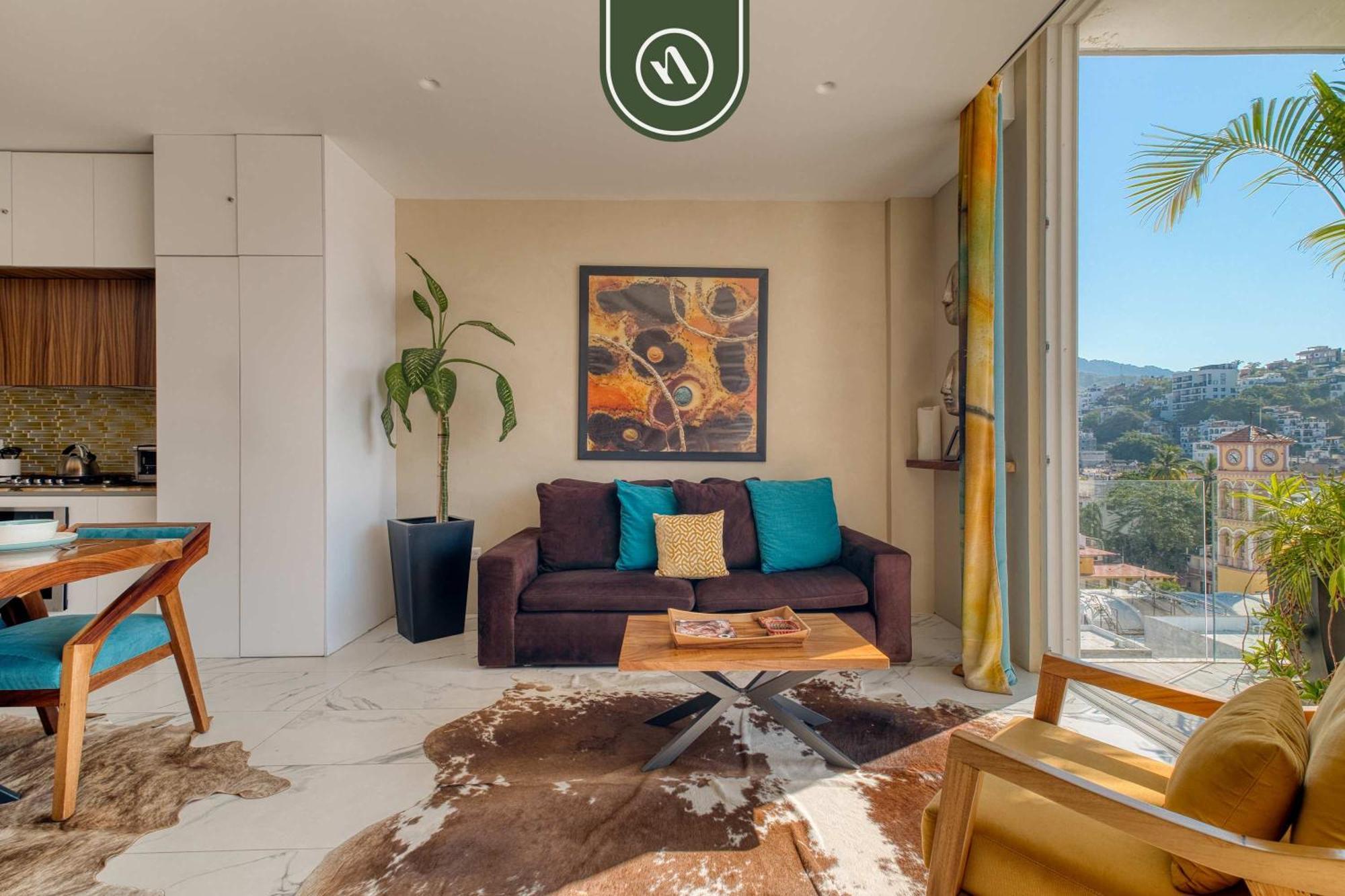 Amazing With Rooftop Pool - Private Balcony