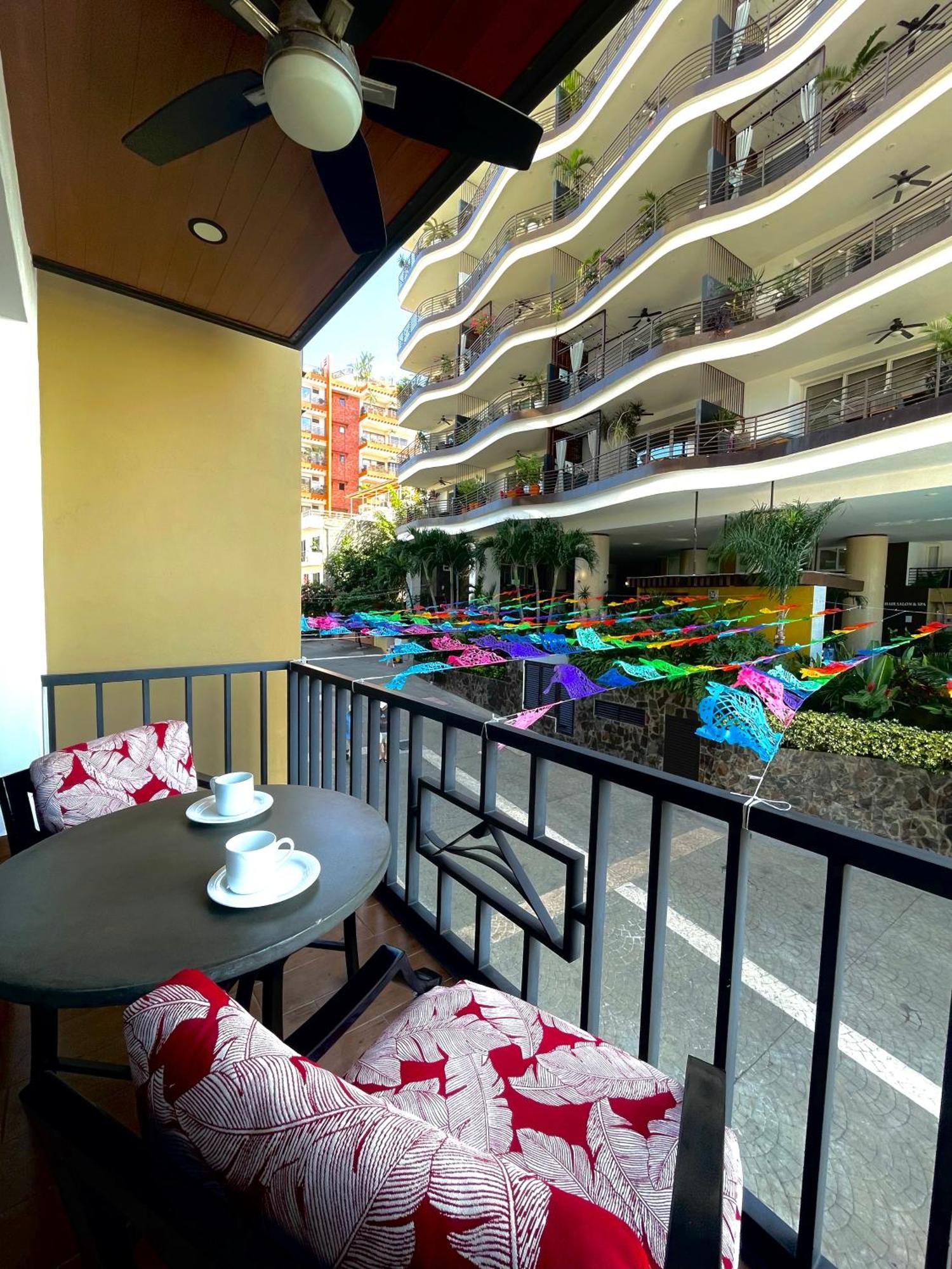 Aparthotel Pinnacle 179 - Adults Only Puerto Vallarta