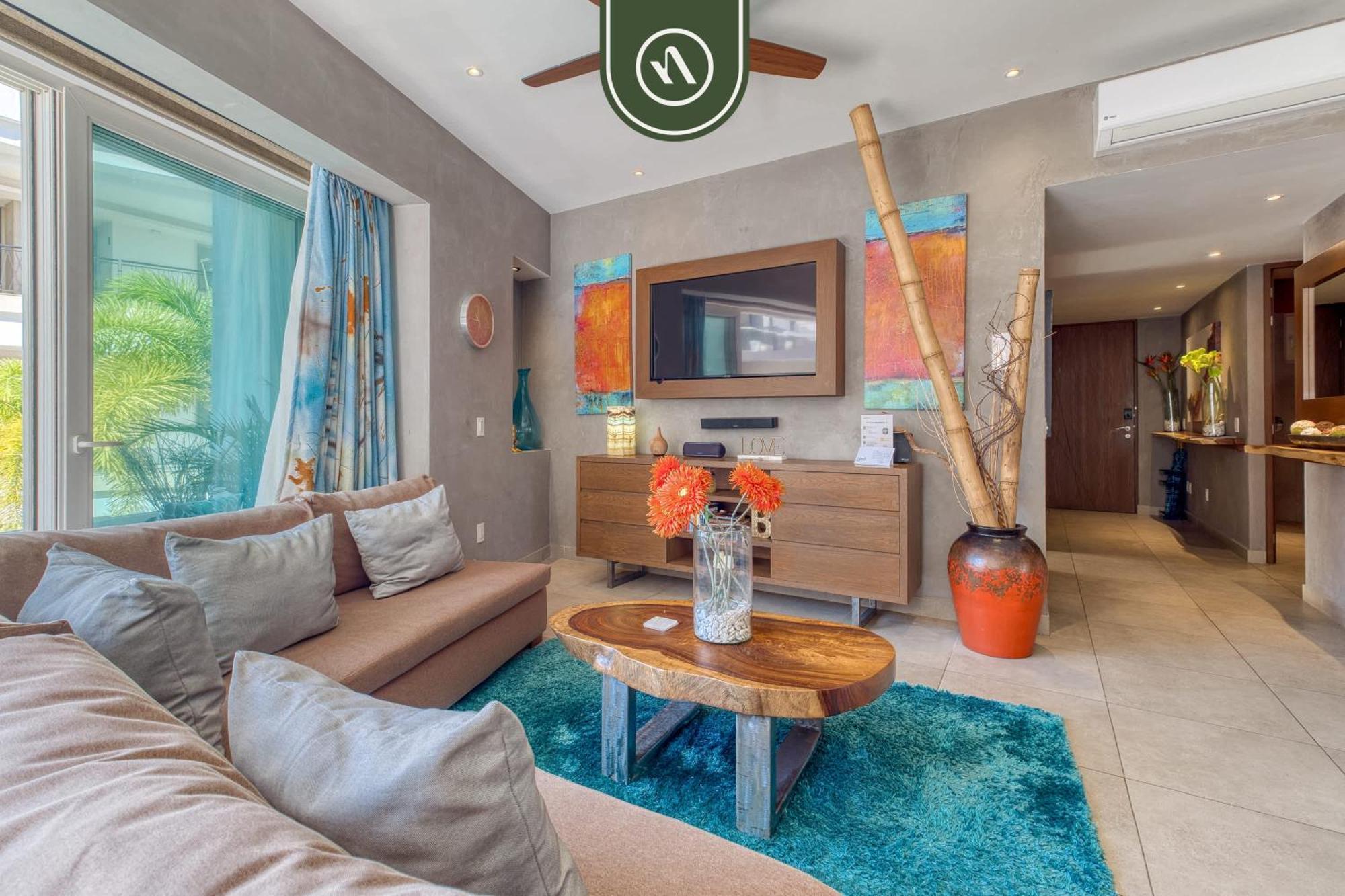 Great 2br With Rooftop Pool - Romantic Zone *