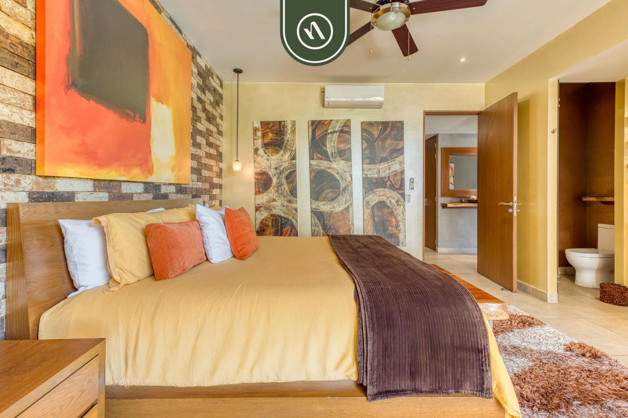 Great 2br With Rooftop Pool - Romantic Zone