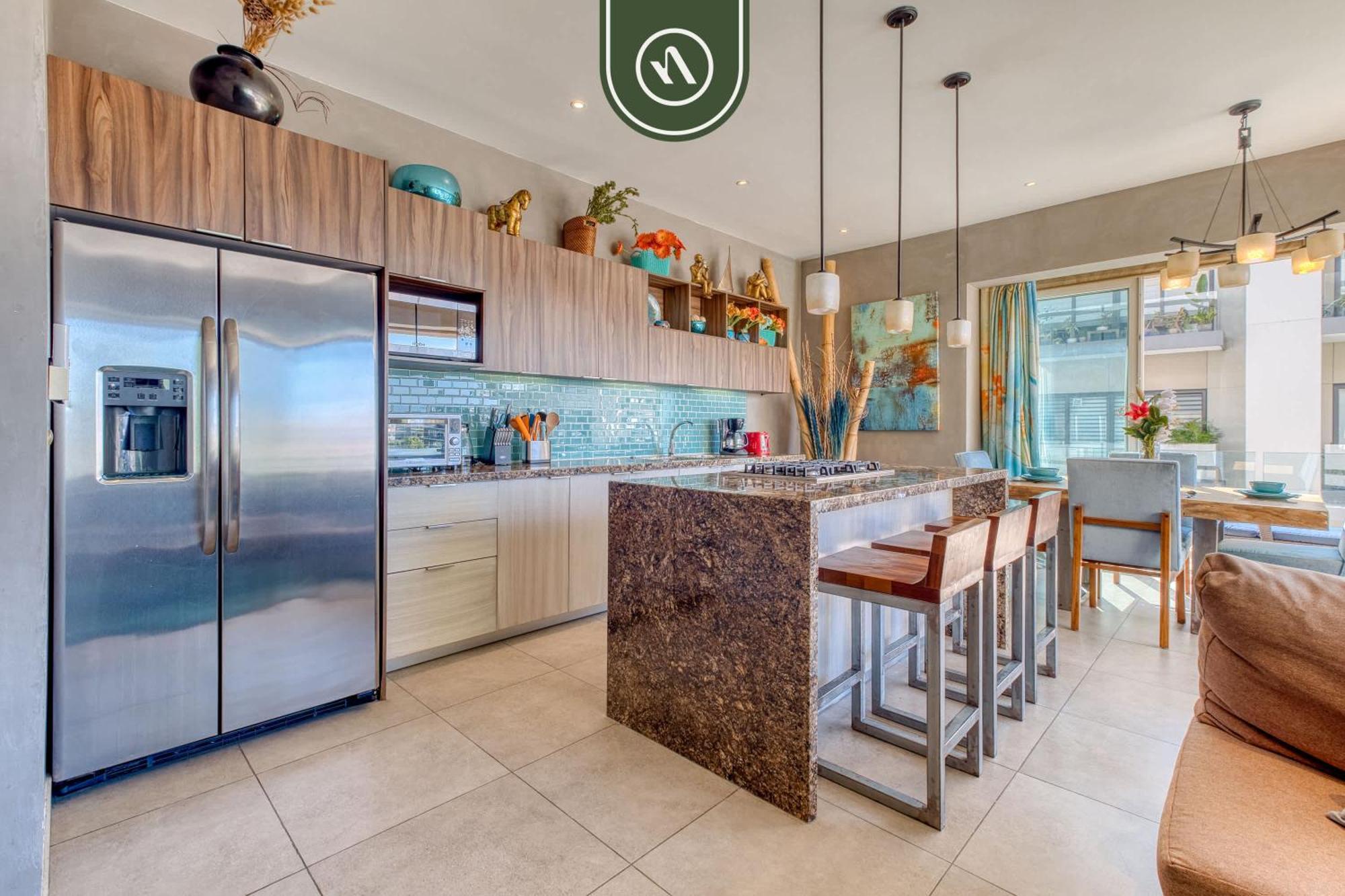 Great 2br With Rooftop Pool - Romantic Zone Apartment *
