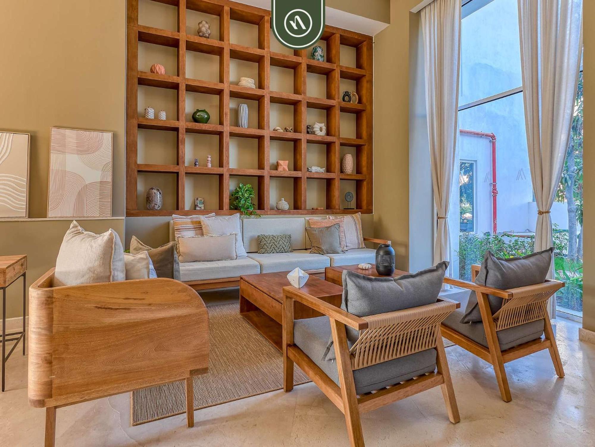Stunning Oceanfront - Pools - Club Apartment