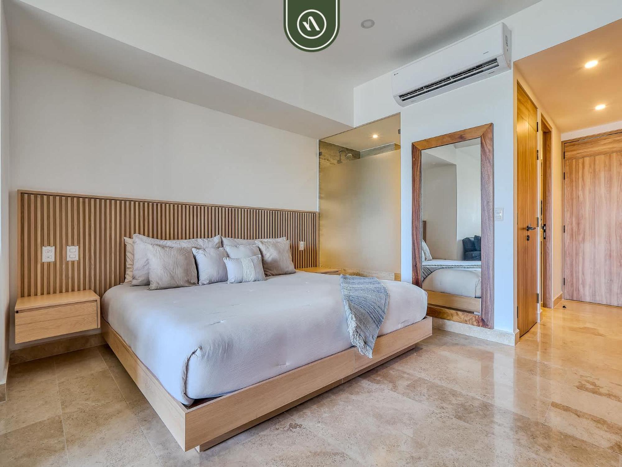 Stunning Oceanfront - Pools - Club Puerto Vallarta