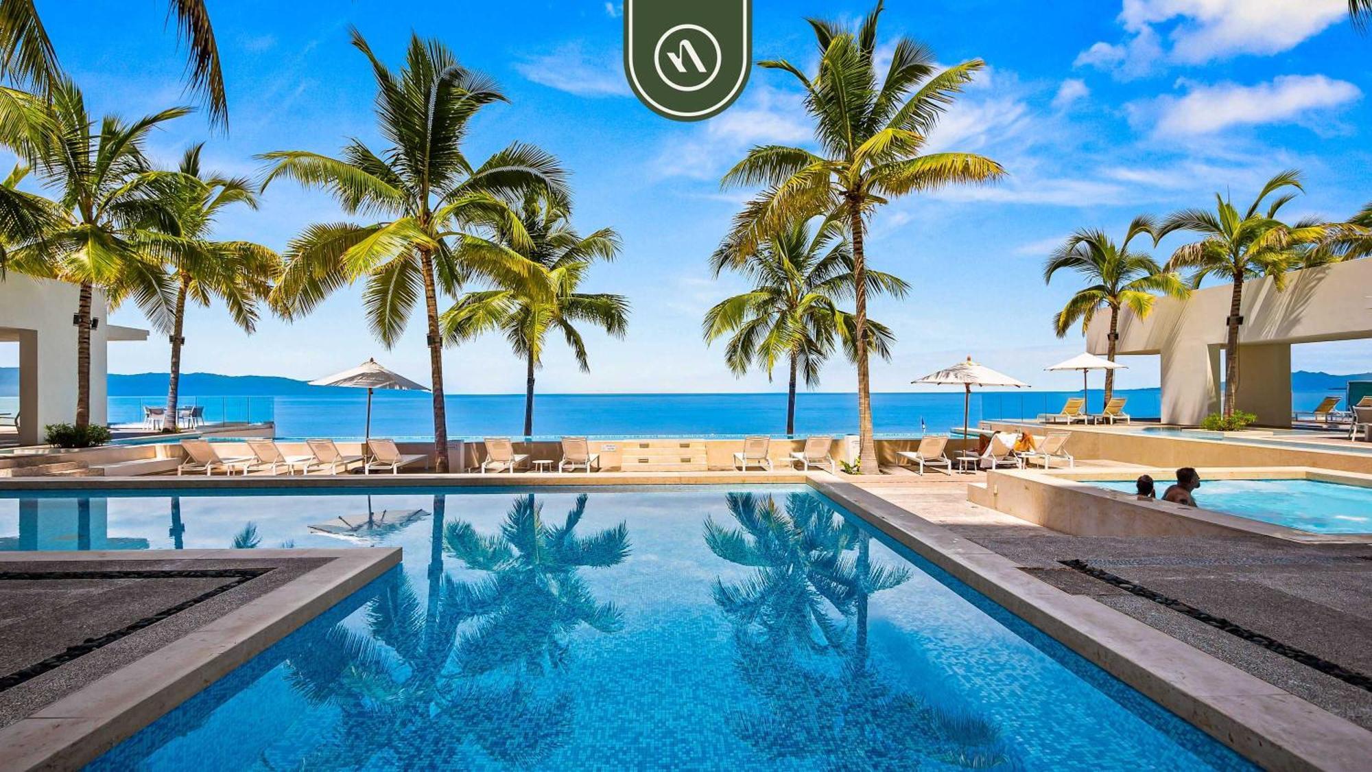 Stunning Oceanfront - Pools - Club * Puerto Vallarta