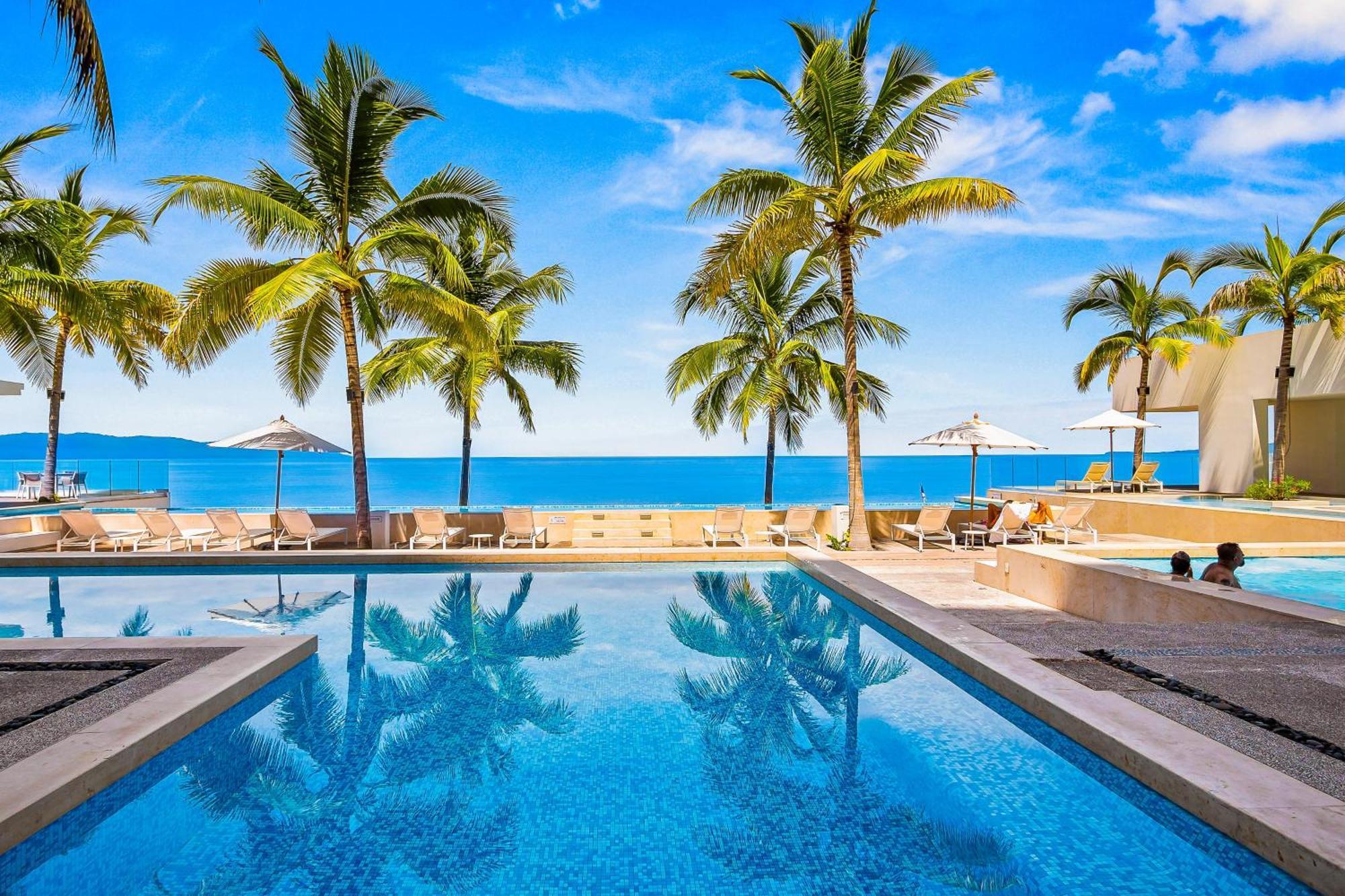 Hotel Harbor 171 #711