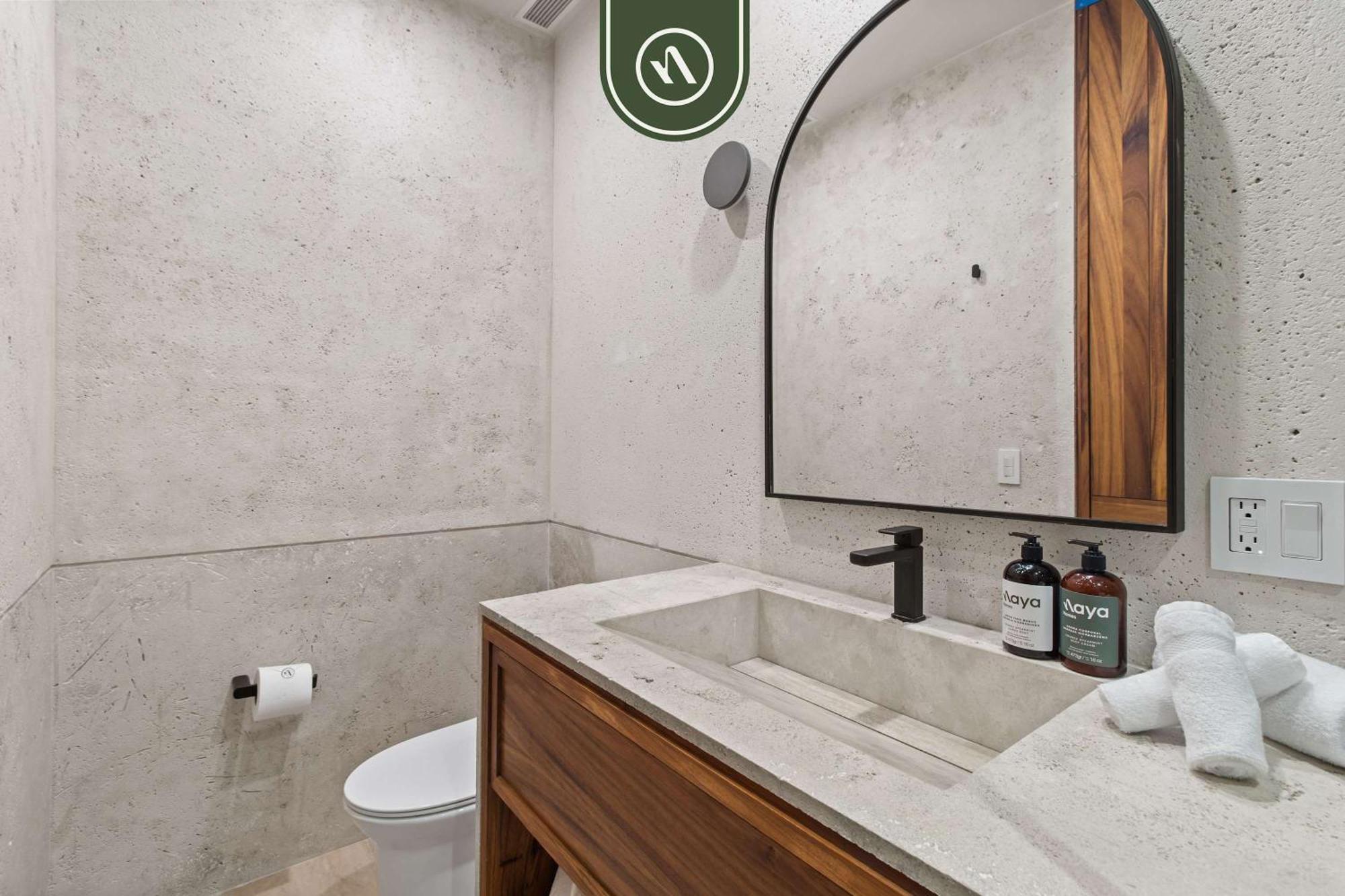 Luxury Oceanview - Rooftop Pool - Downtown