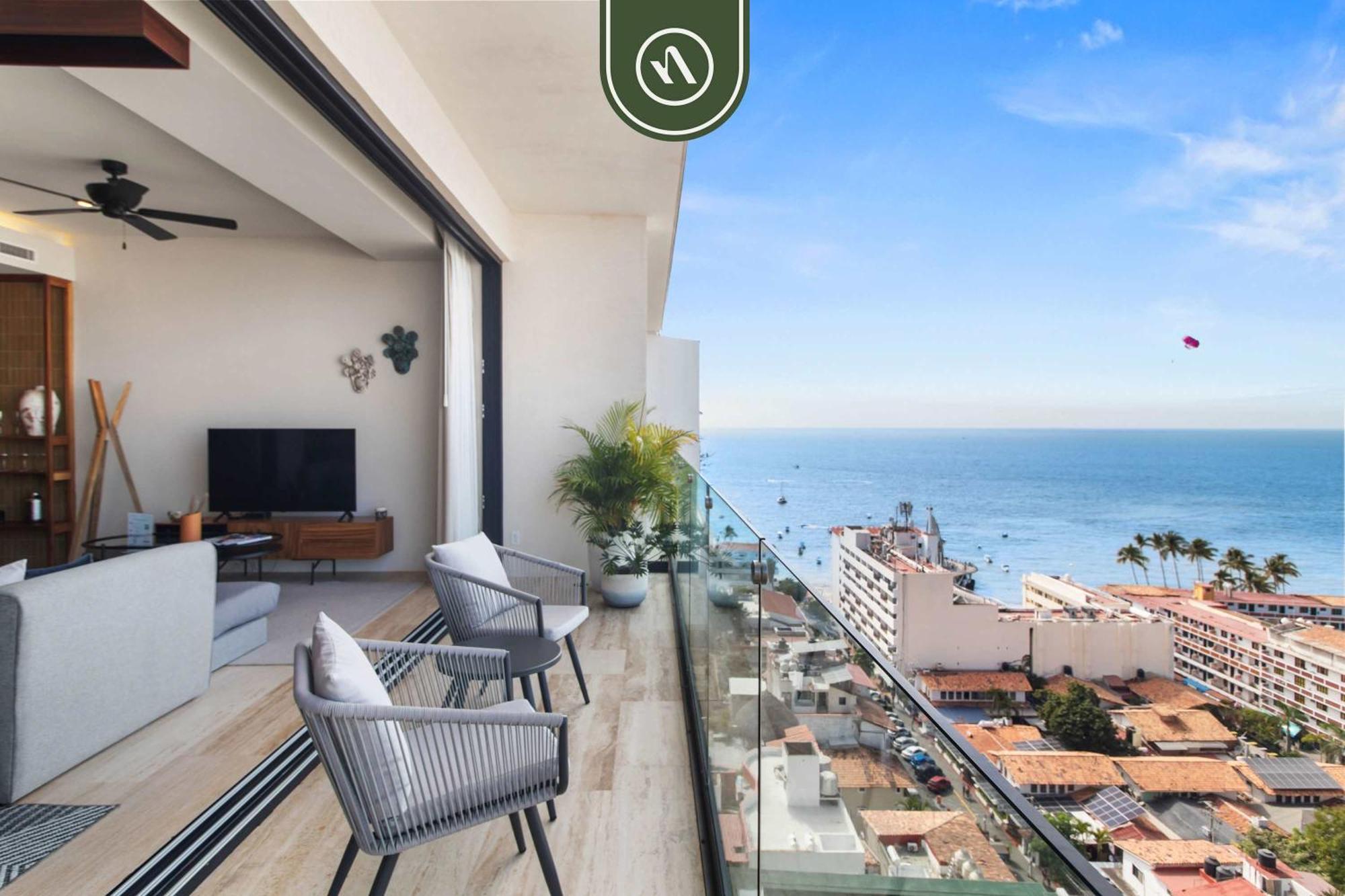 Apartment Luxury Oceanview - Rooftop Pool - Downtown Puerto Vallarta