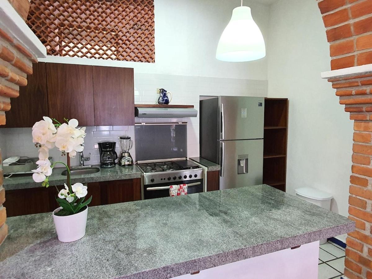 Apartment Cozy & Bright Near The And Close Walk To Malecon Puerto Vallarta