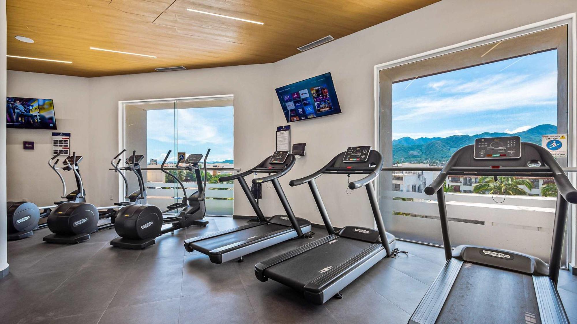 Stunning Beachfront - Sea Views & Pools Puerto Vallarta