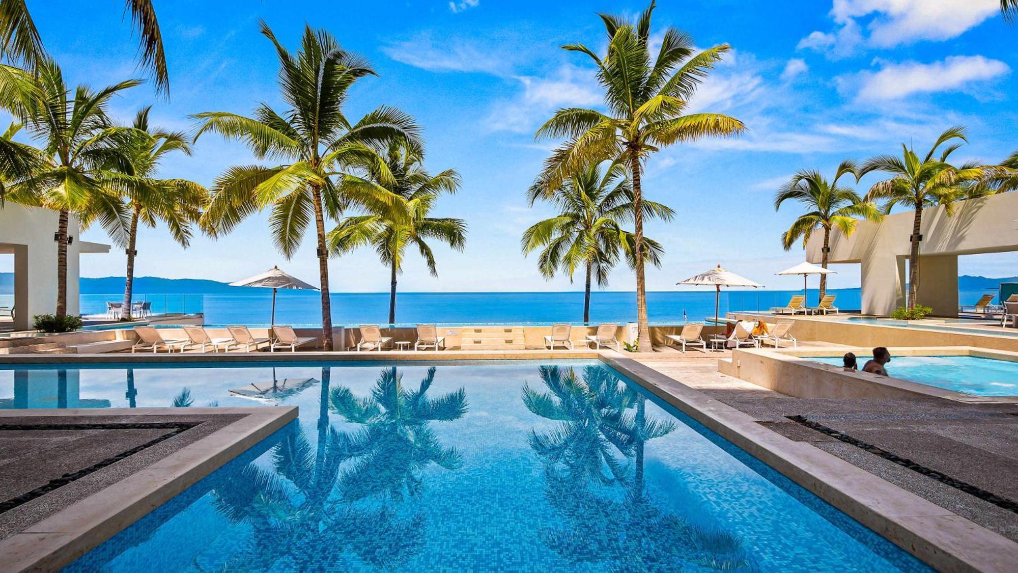 Apartment Stunning Beachfront - Sea Views & Pools Puerto Vallarta