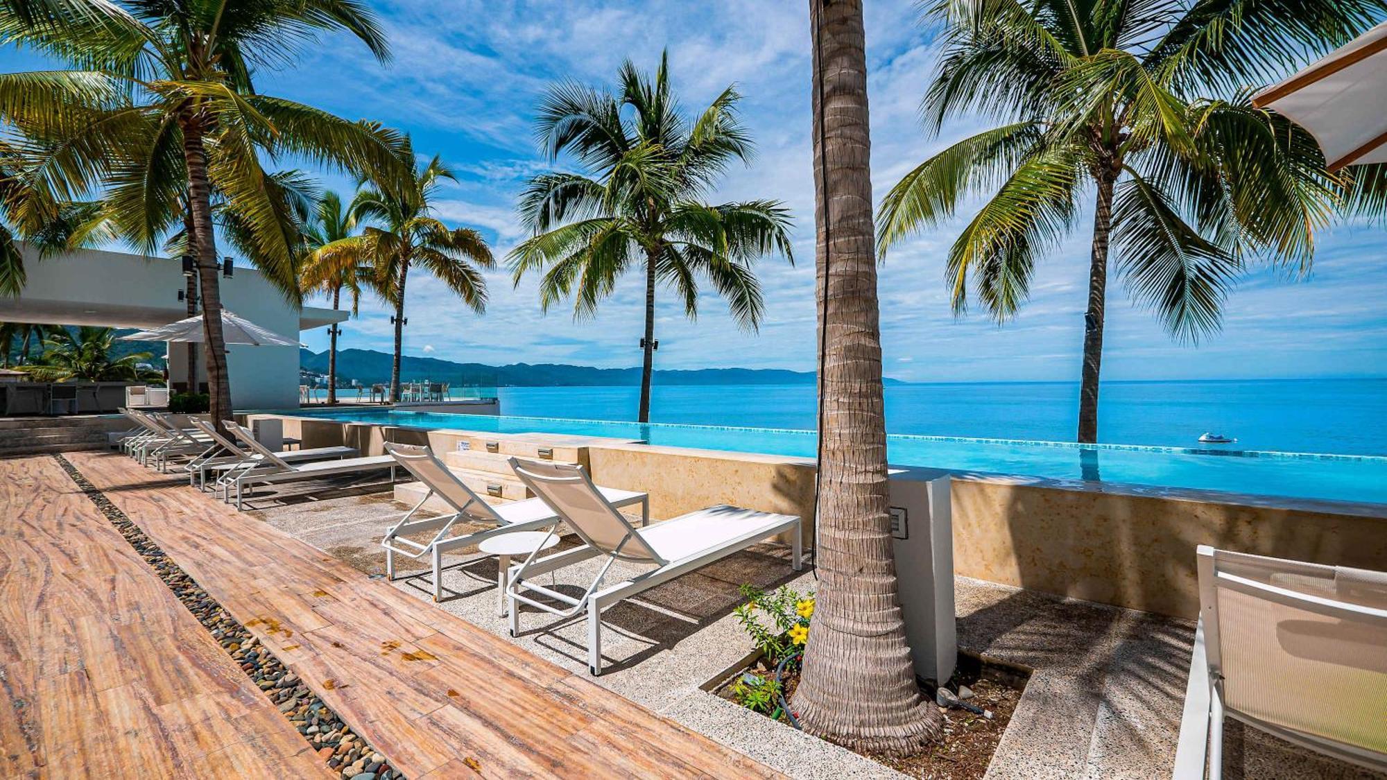 Stunning Beachfront - Sea Views & Pools * Puerto Vallarta