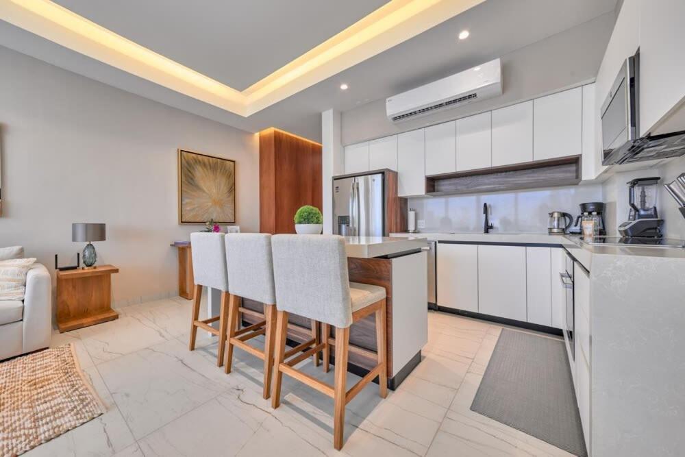 Amazing 2br With Private Balcony - Rooftop Pool *