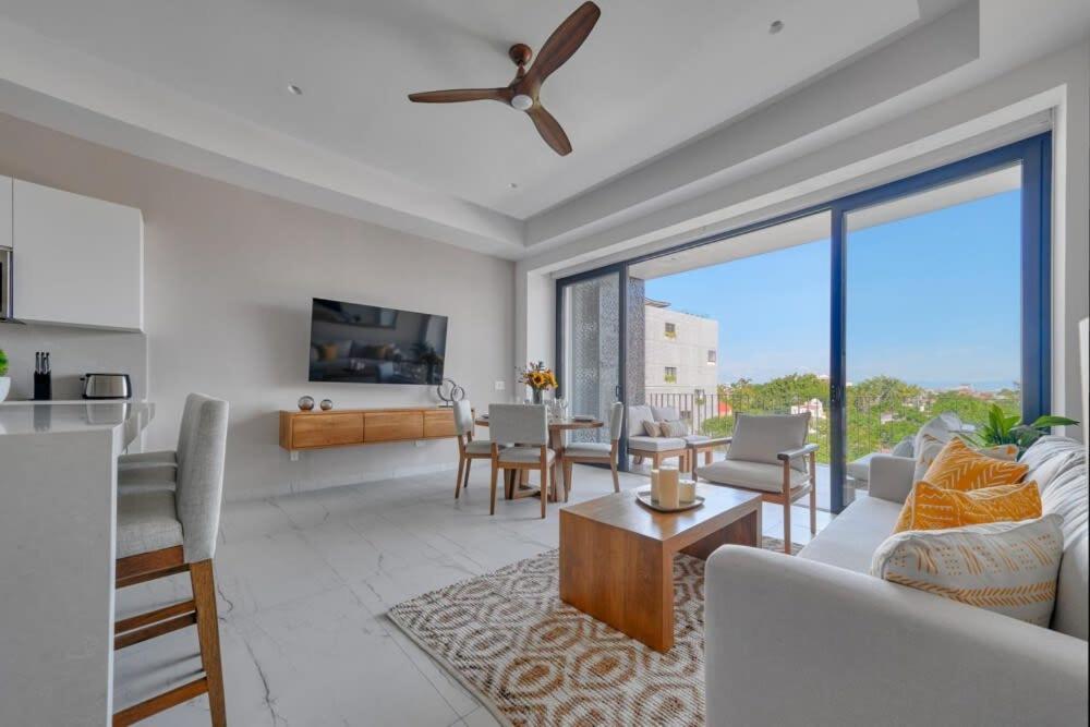Amazing 2br With Private Balcony - Rooftop Pool *