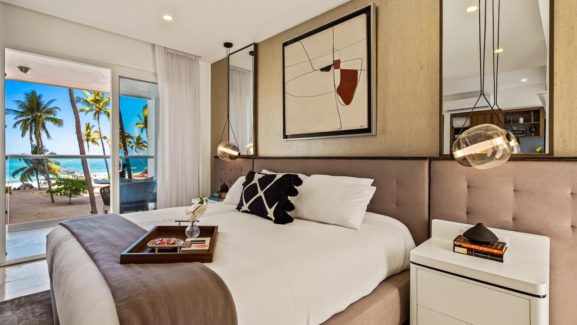 Stunning Beachfront - Sea Views & Pools Puerto Vallarta