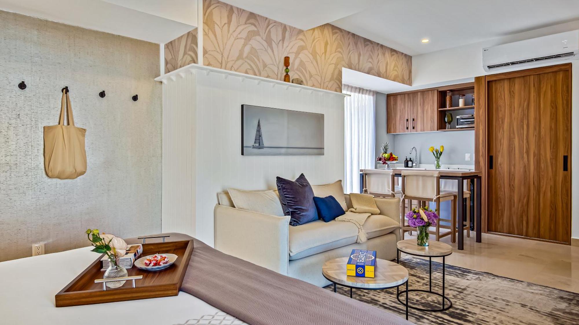 Apartment Stunning Beachfront - Sea Views & Pools