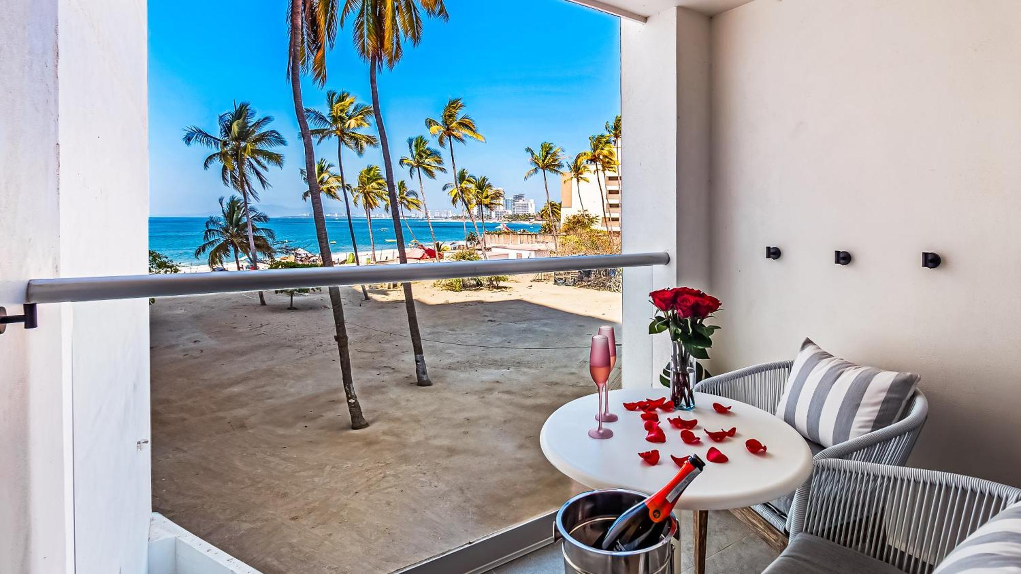 Stunning Beachfront - Sea Views & Pools * Puerto Vallarta