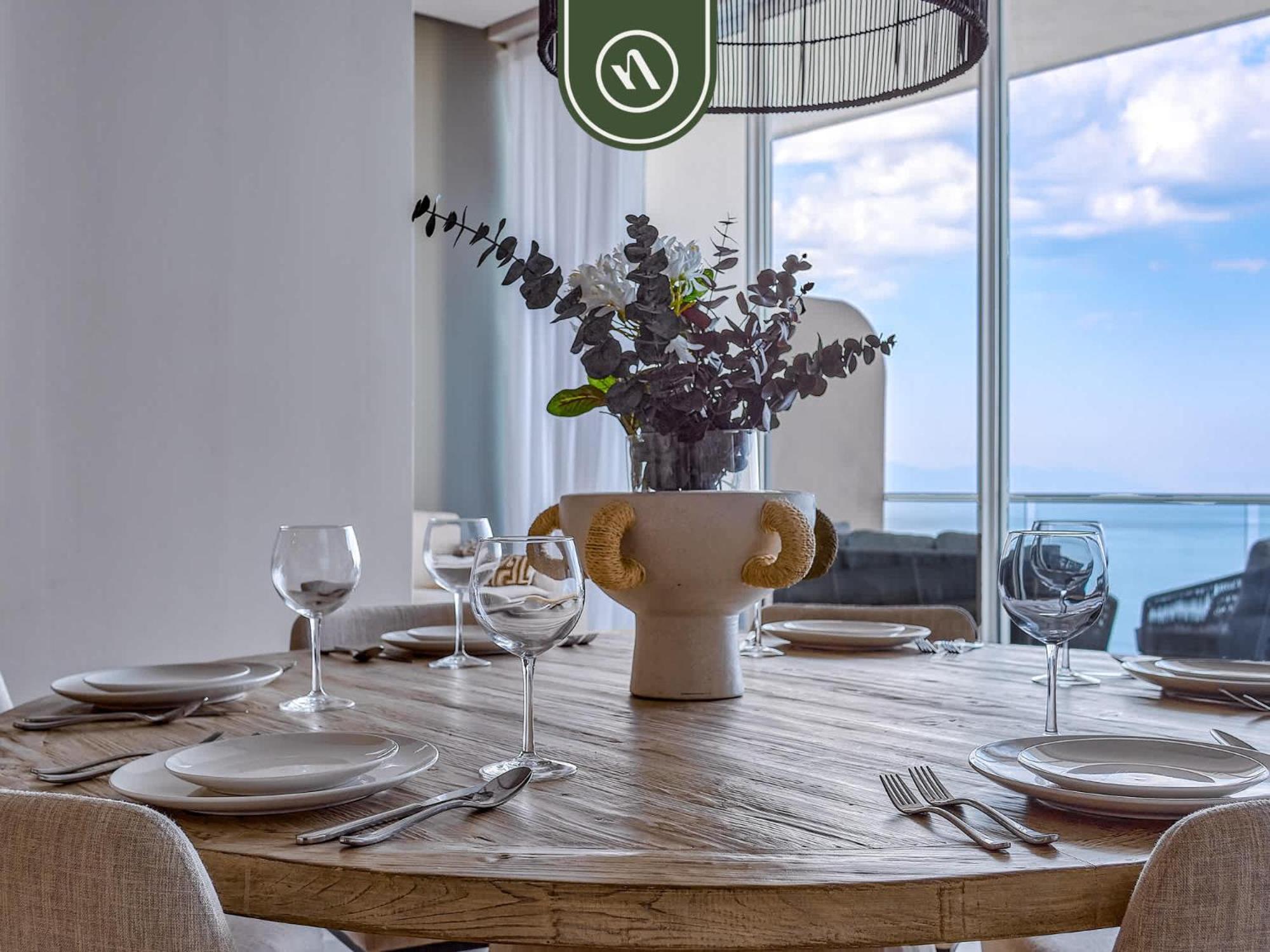 Apartment Luxury Oceanfront 3 Bedroom Penthouse - *