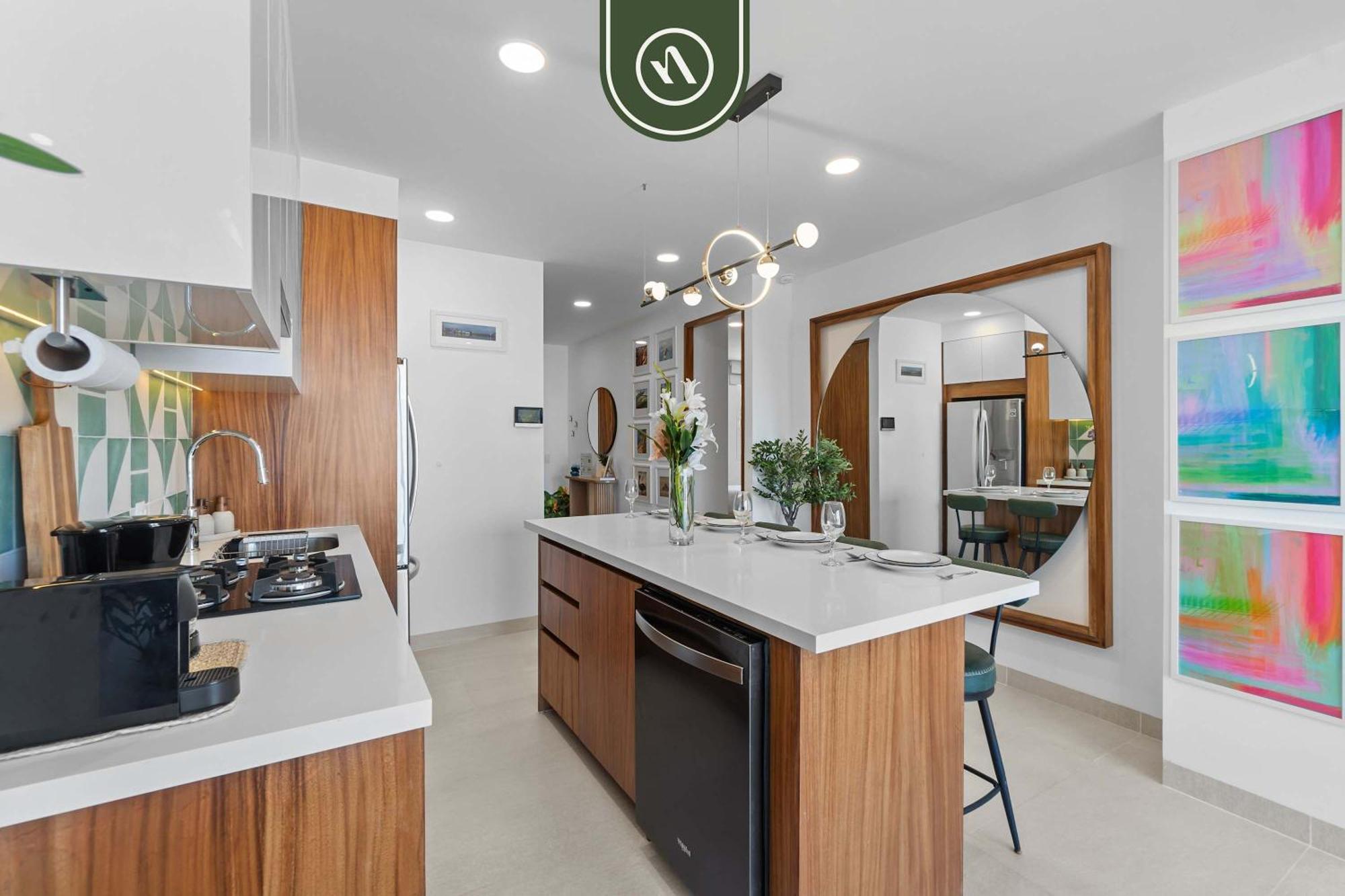 Boho 2 Bedroom - Dowtown - Rooftop Pool - Jacuzzi *