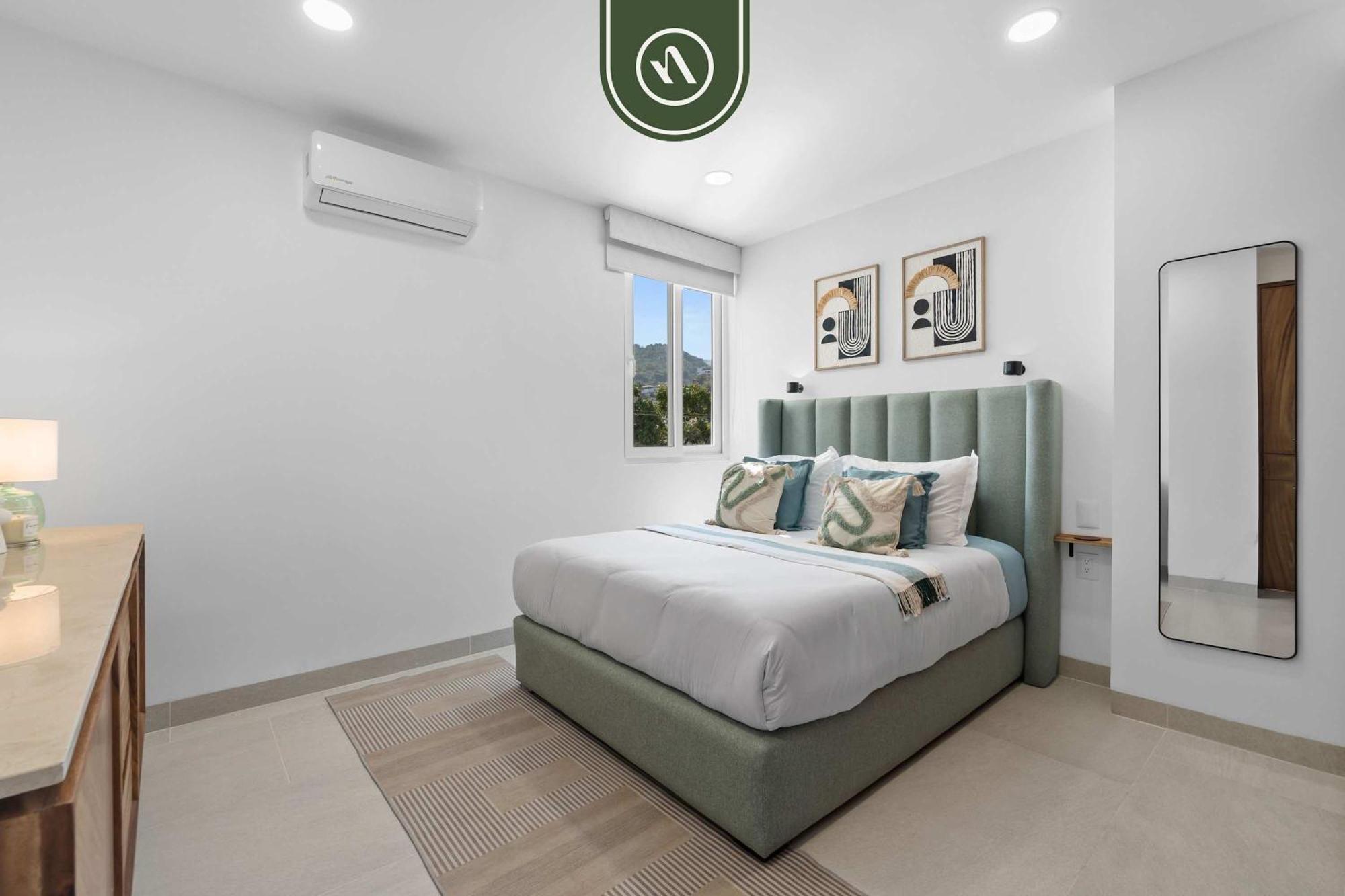 Boho 2 Bedroom - Dowtown - Rooftop Pool - Jacuzzi Apartment *