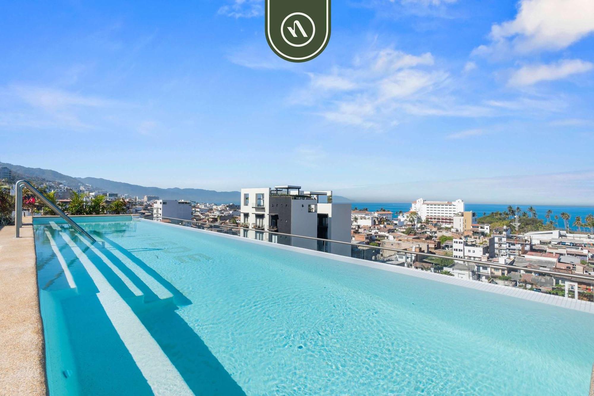 Boho 2 Bedroom - Dowtown - Rooftop Pool - Jacuzzi Apartment Puerto Vallarta