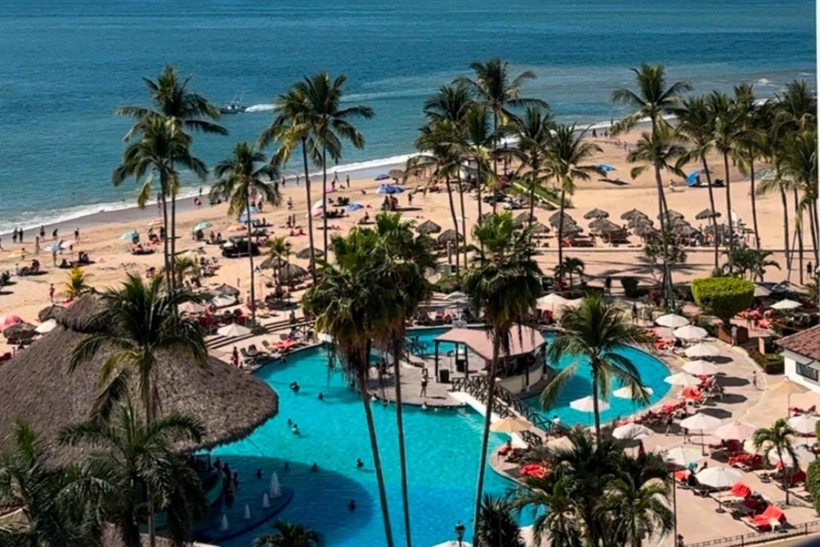 Ocean View & Direct Access!
