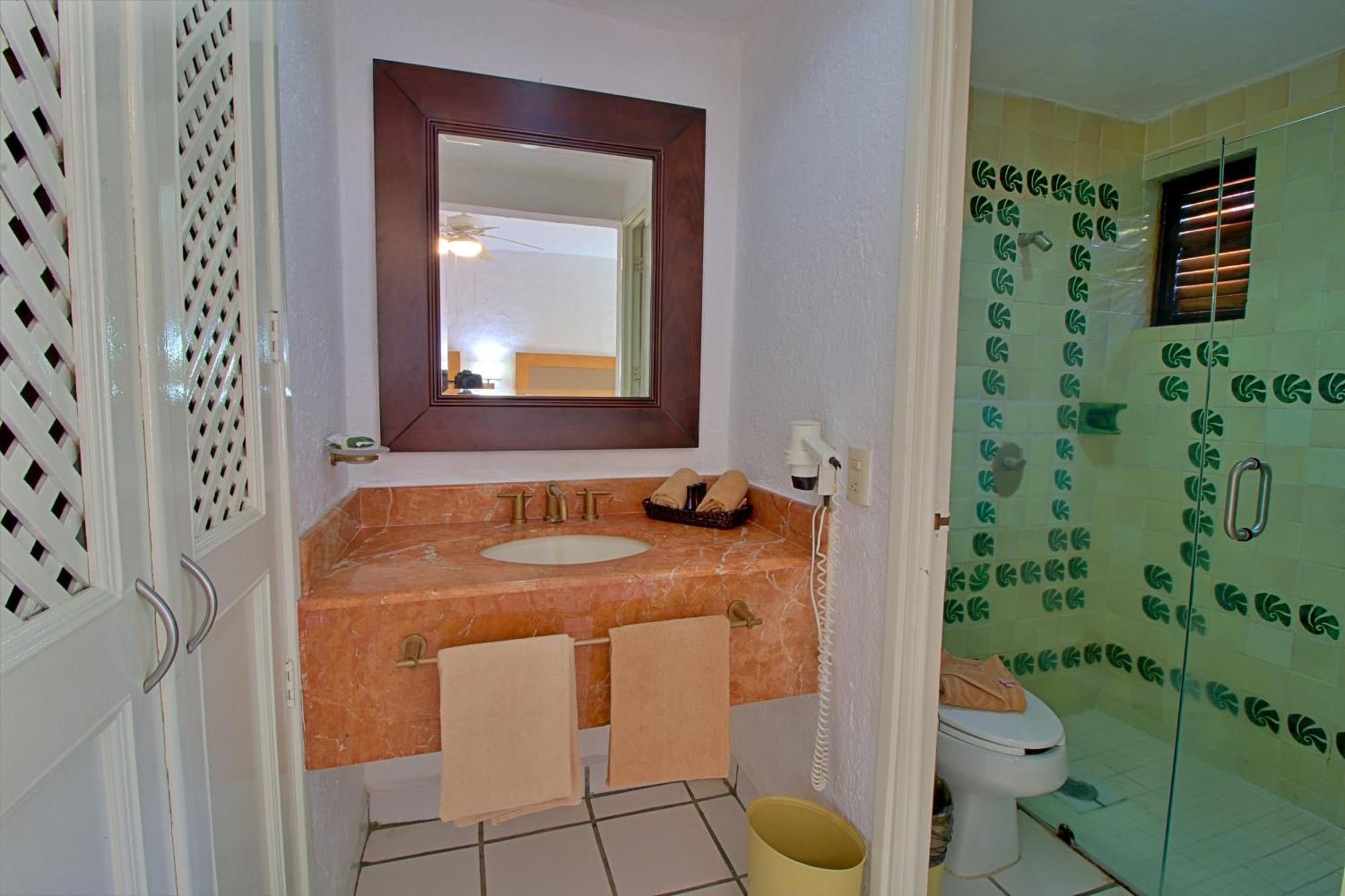 Apartment Hermoso En Tules, Frente Al Mar En Medio De Hermosos Jardines, Es Unico!!!